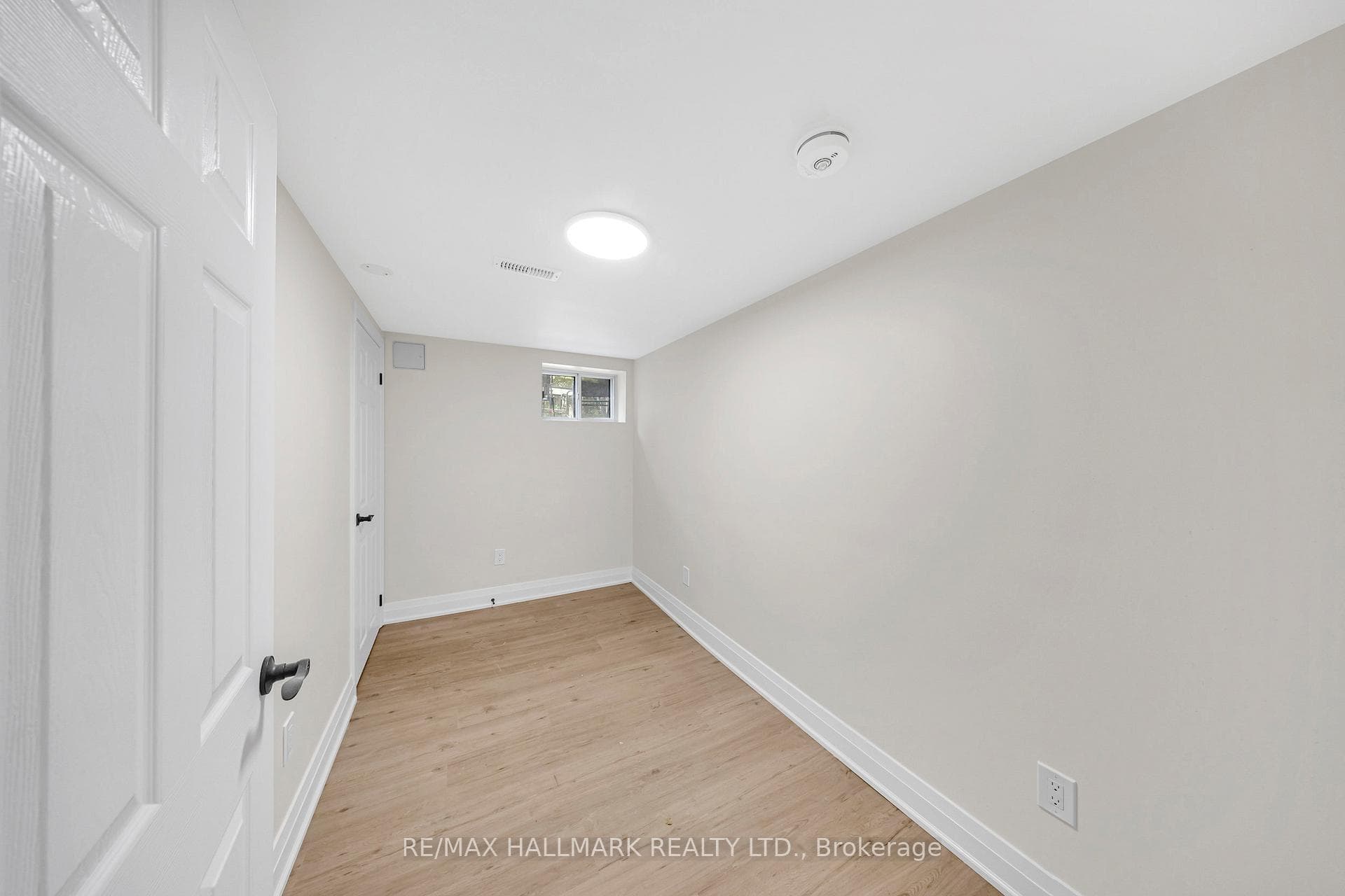 28 Furlong Court Unit #Bsmt photo 4