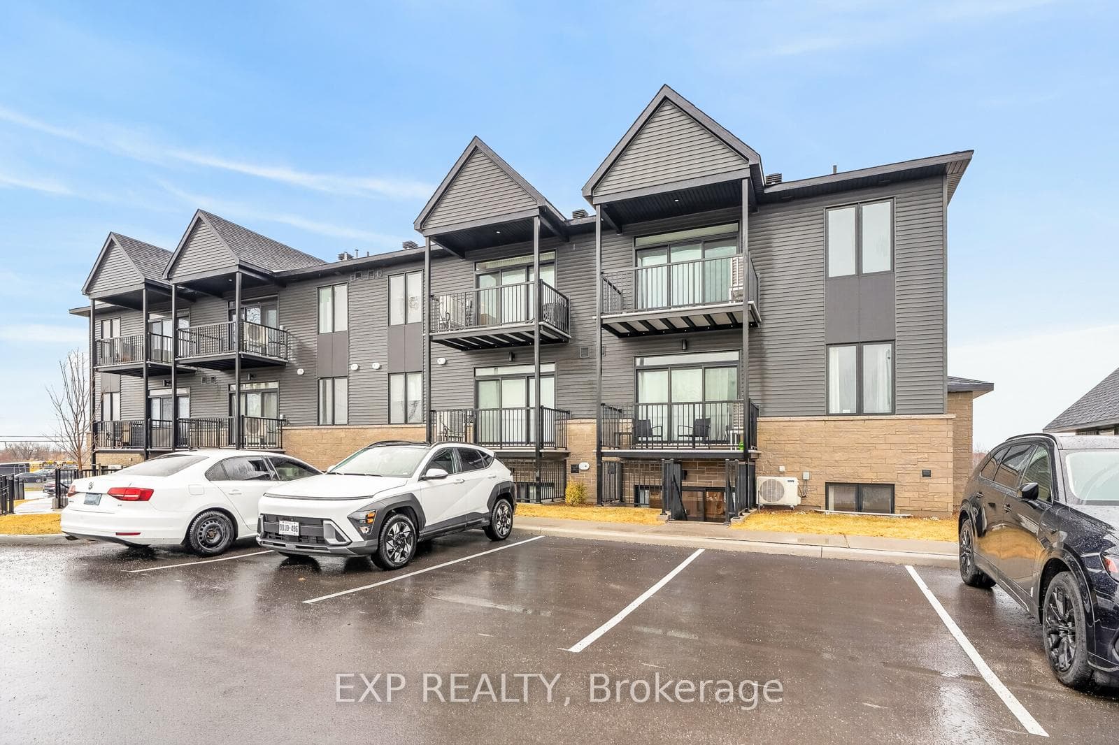 810 Roger Griffiths Avenue Unit D photo 14