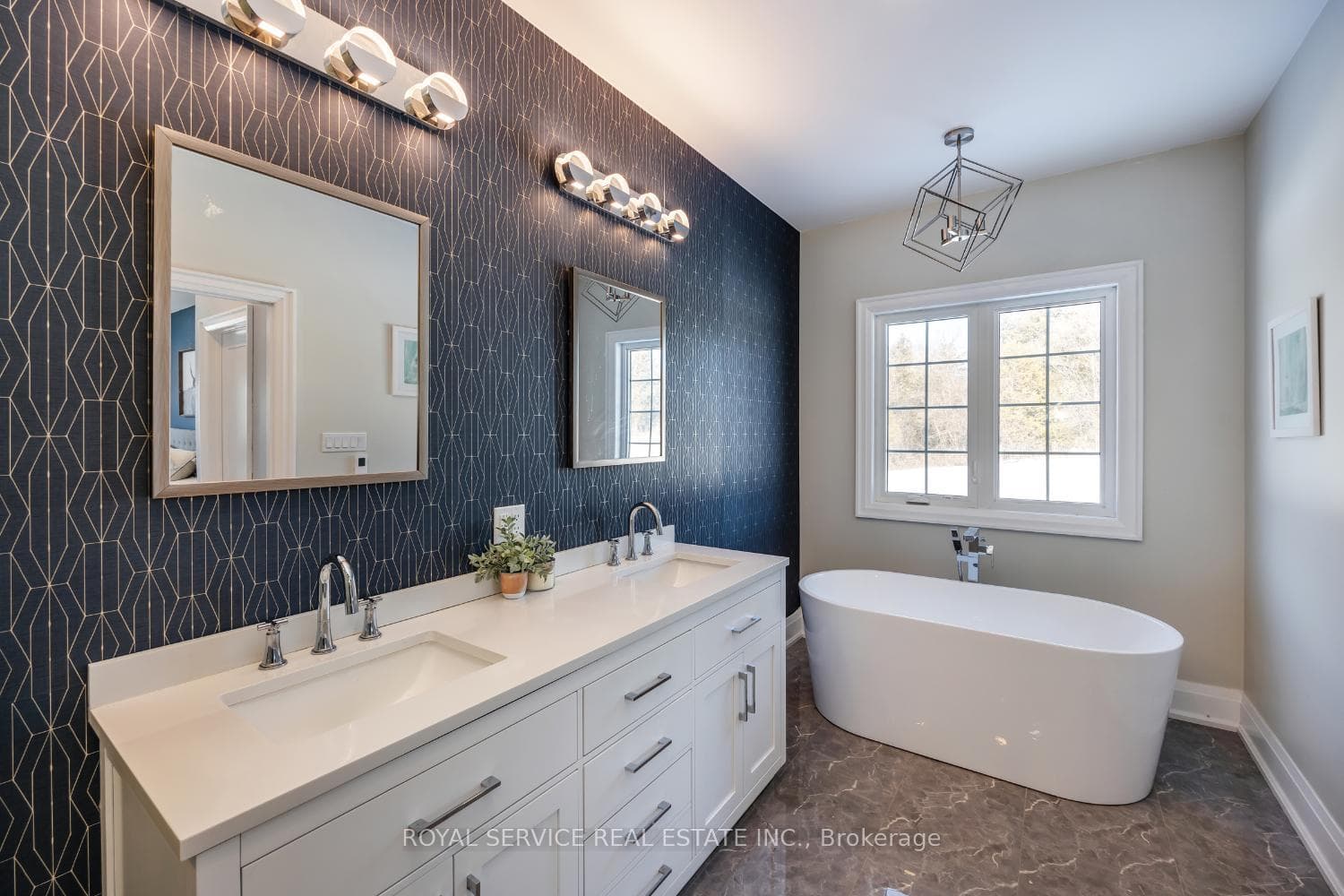 6155 Jamieson Road photo 20