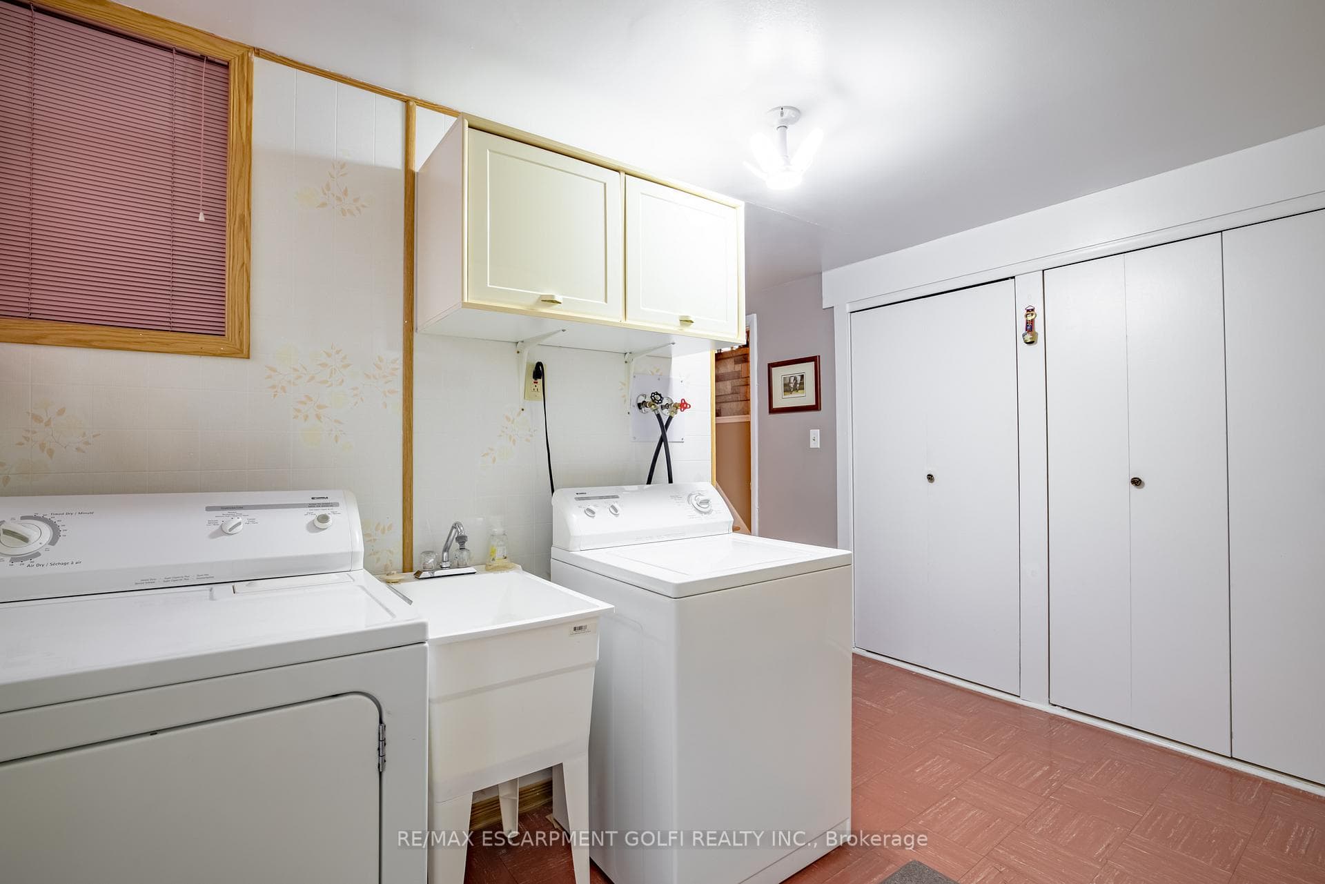 37 Faircourt Drive photo 25