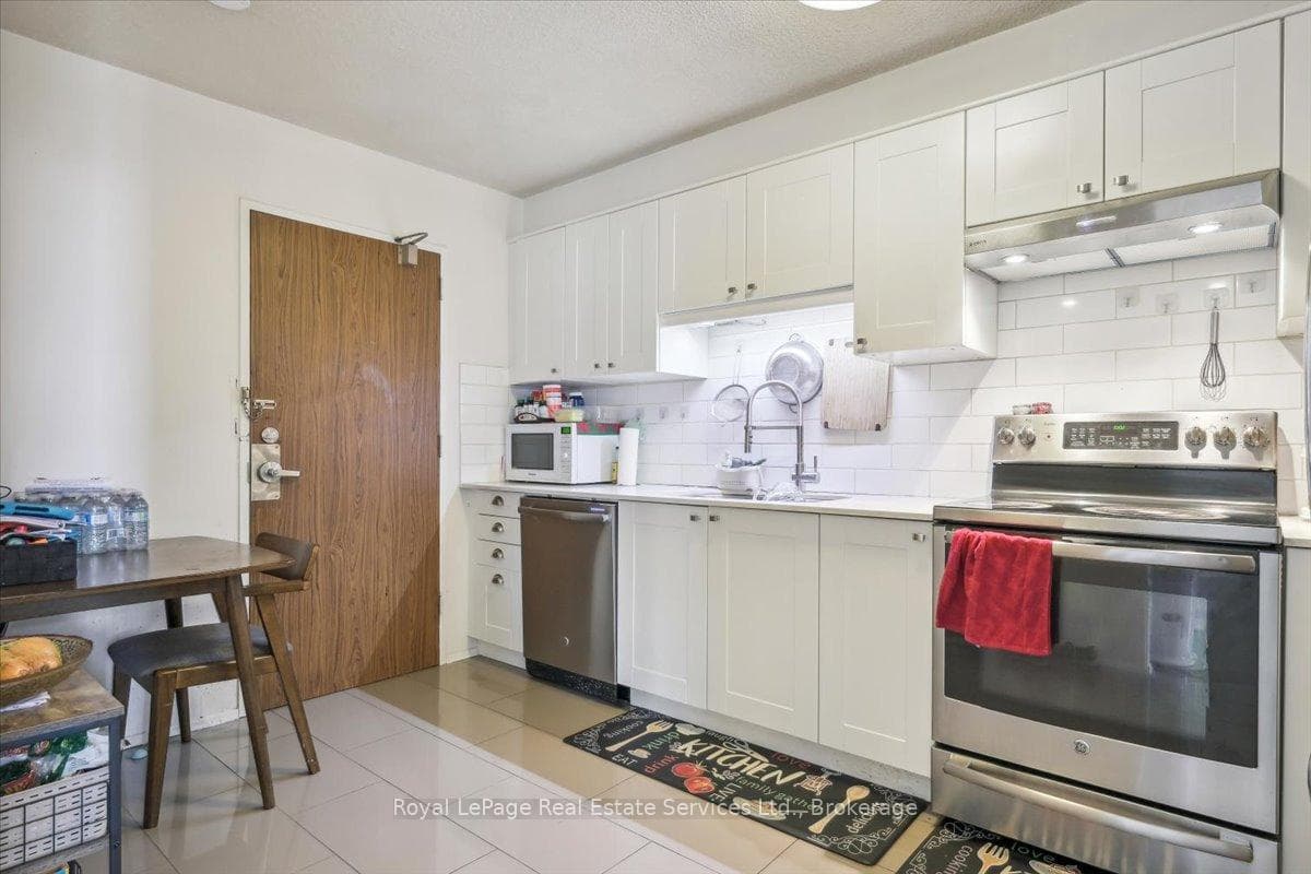 20 Mississauga Valley Boulevard Unit 901 photo 11