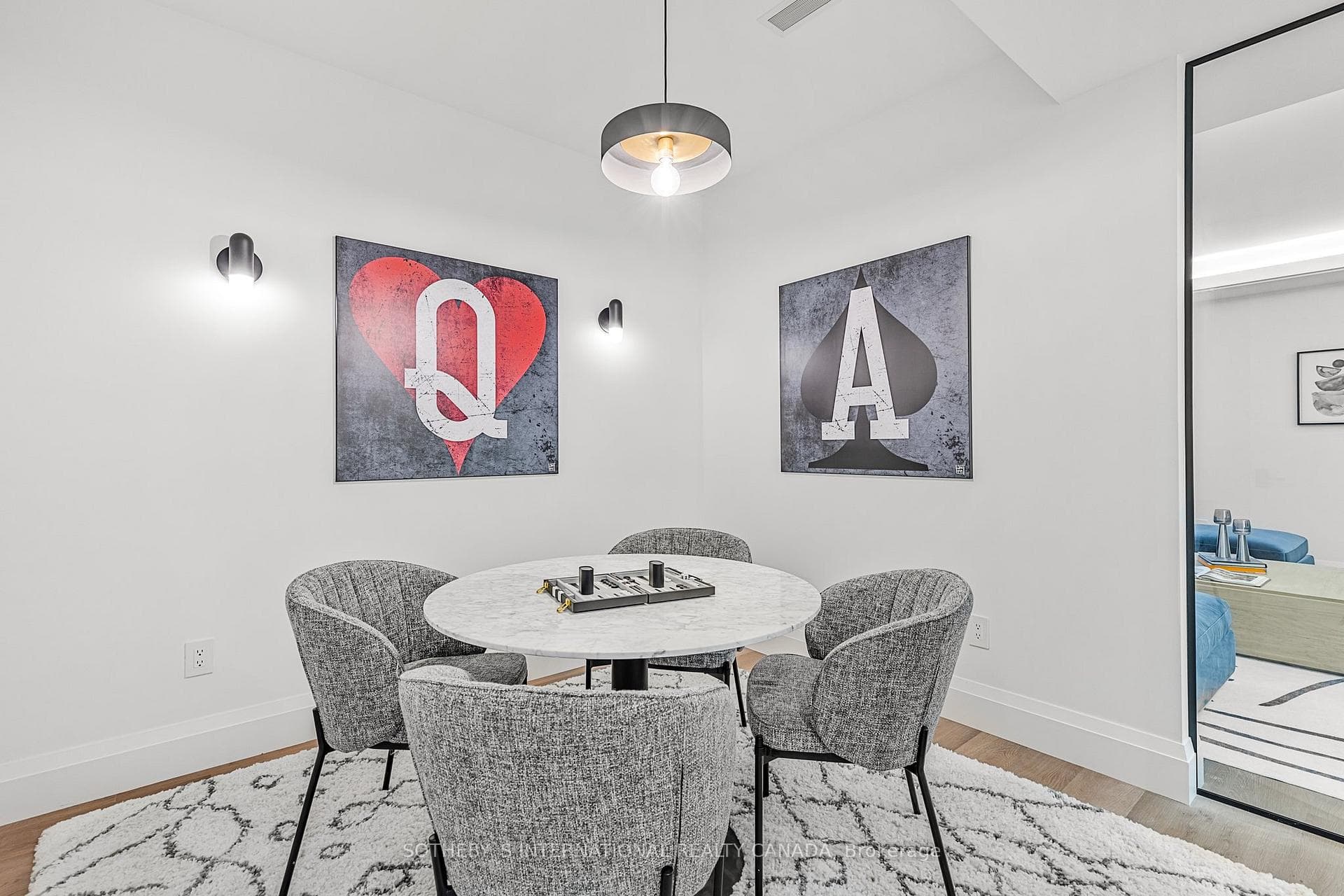 678 Oriole Parkway photo 32