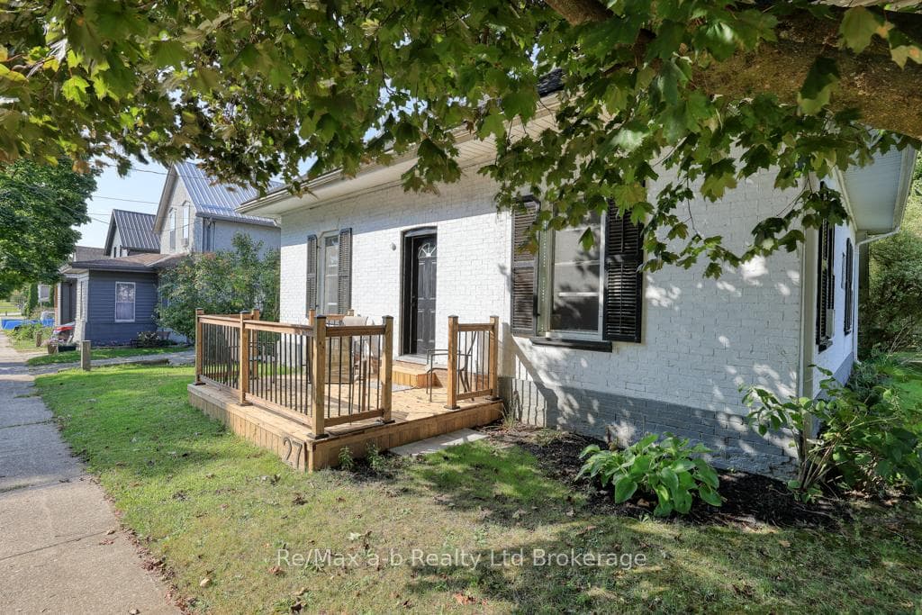 27 Washington Street photo 1