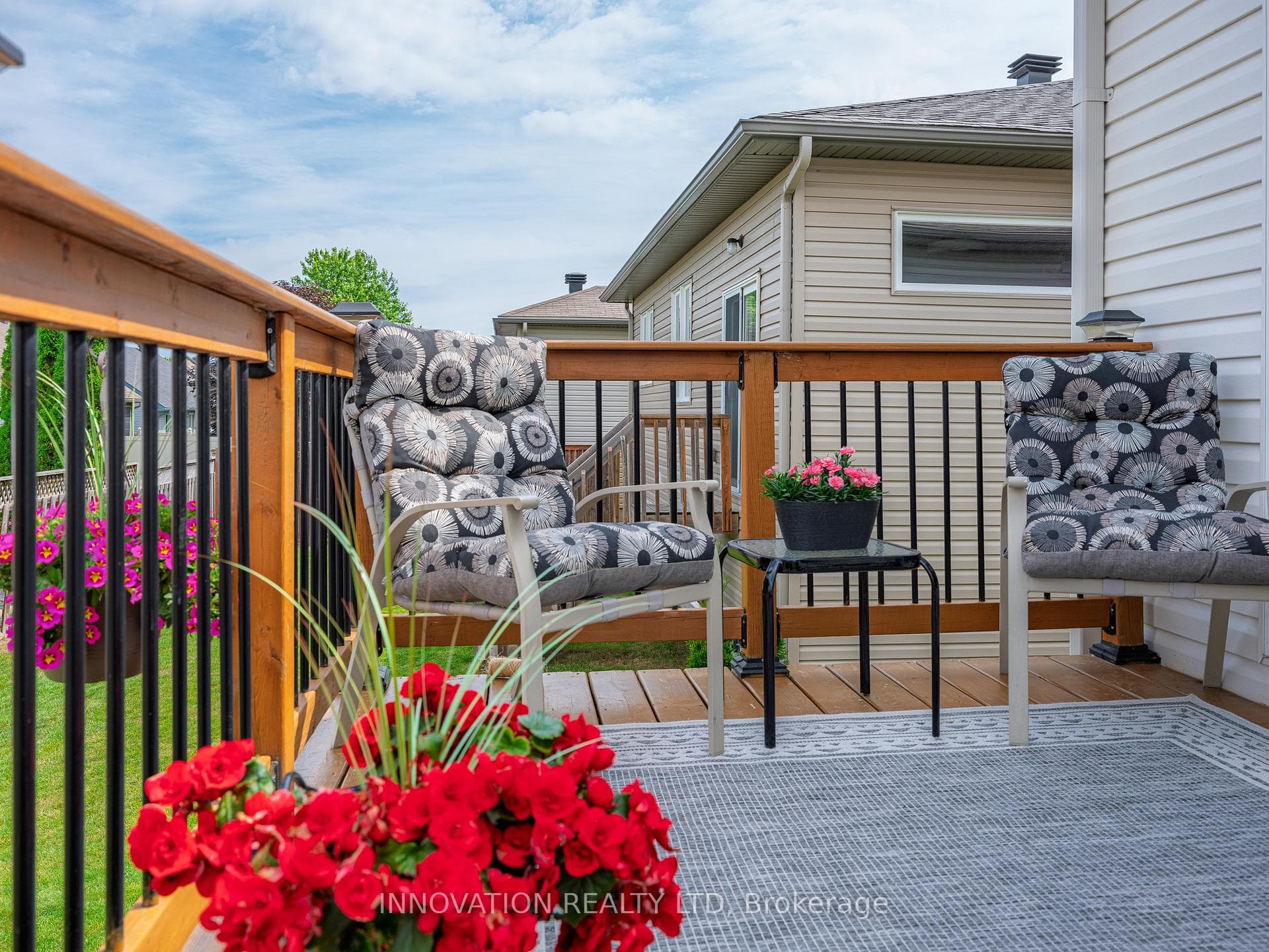 249 Edey Street photo 40