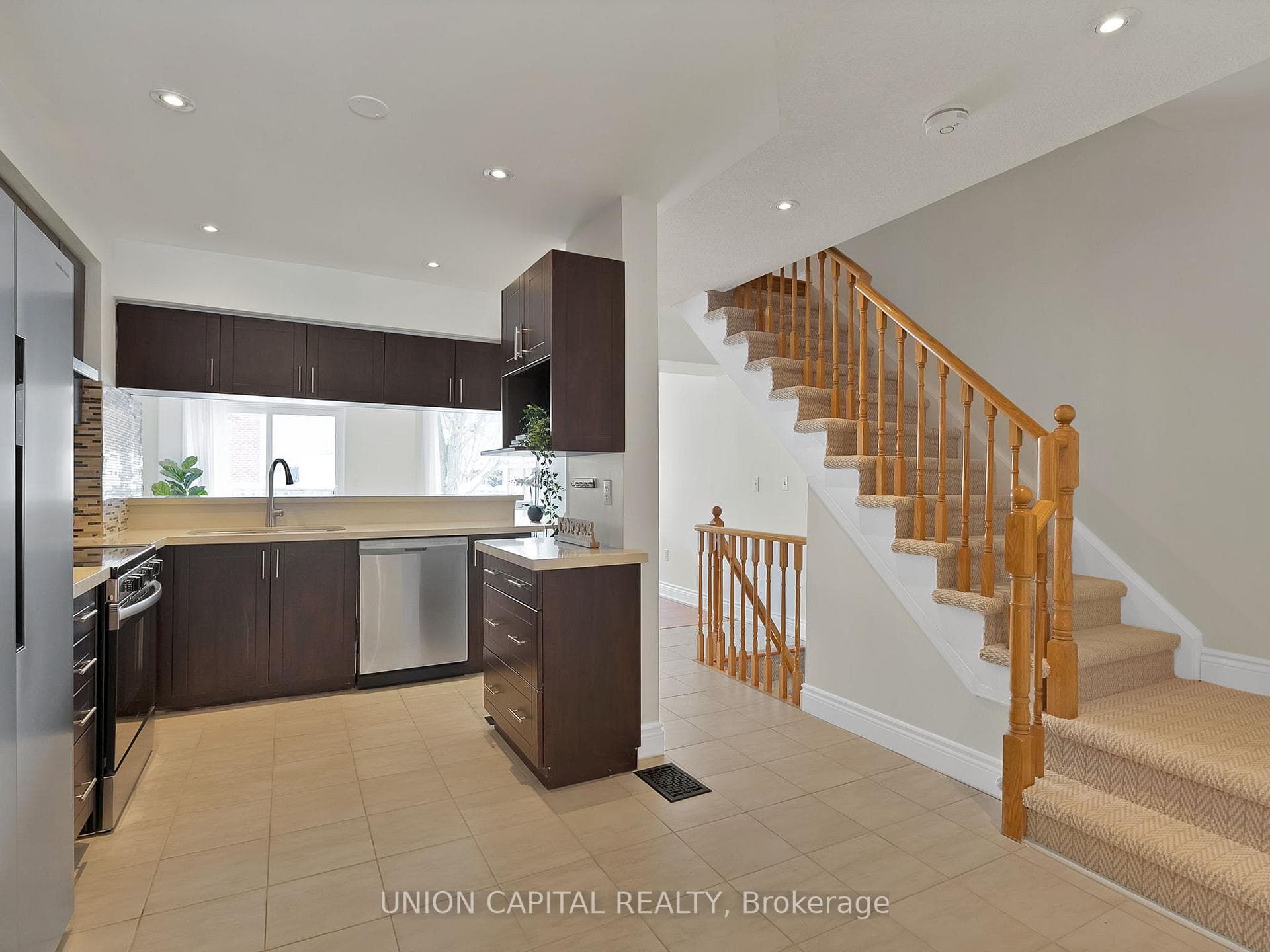 55 Barondale Drive Unit 35 photo 10