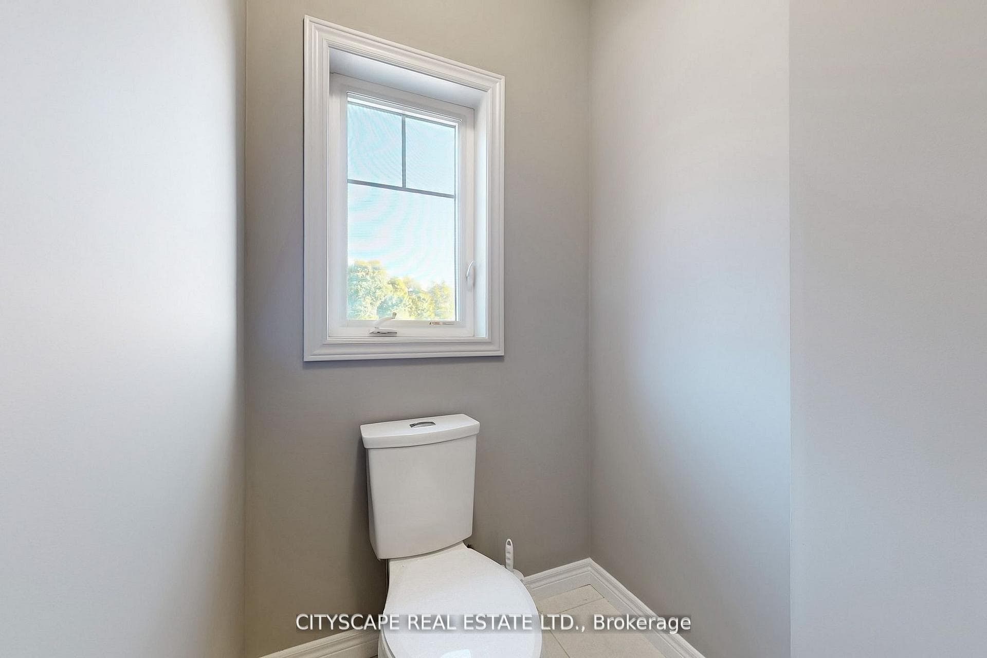 100 Tartan Avenue photo 42
