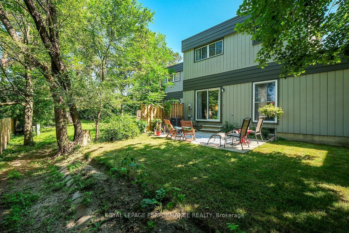 42 Compata Way photo 31