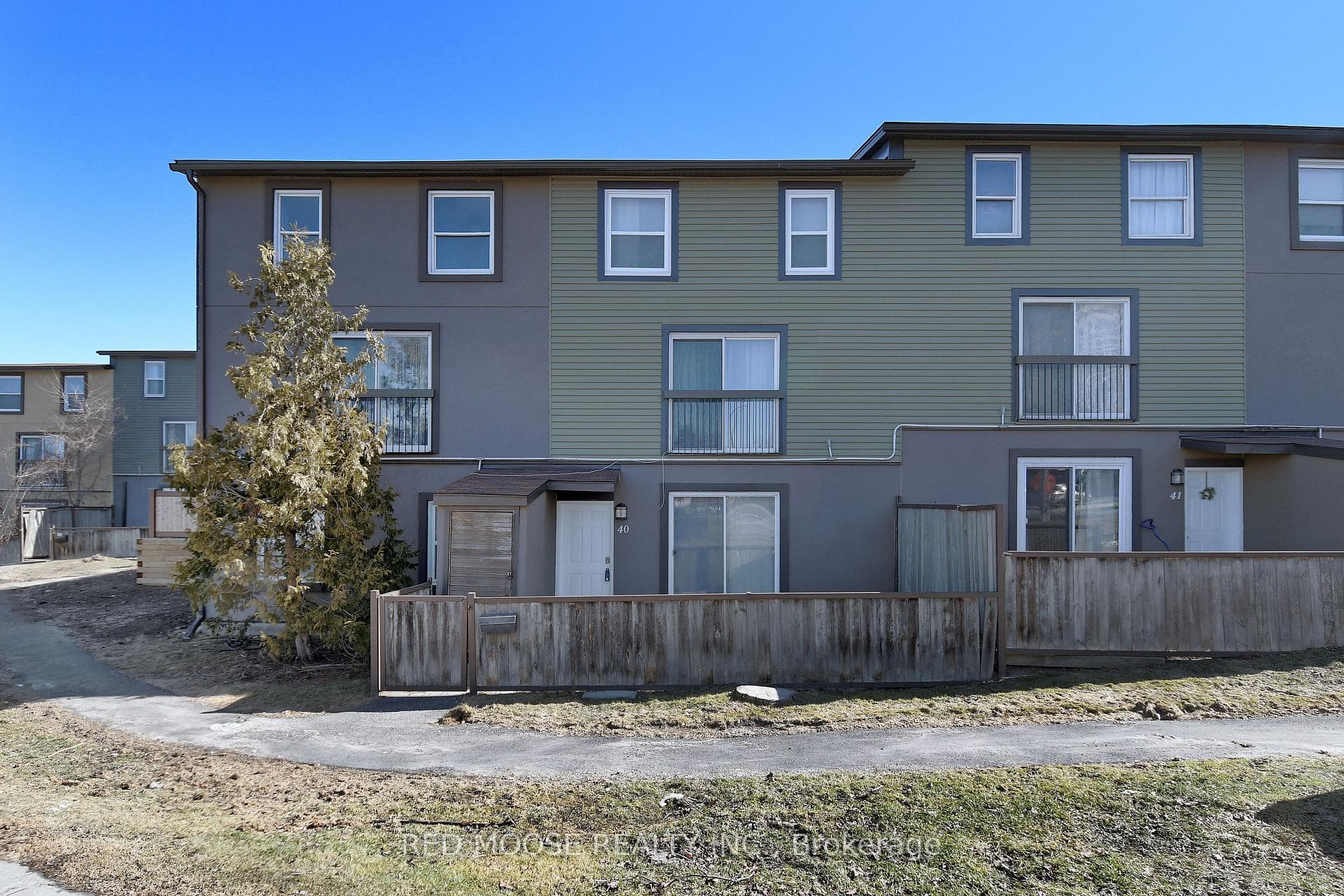 1250 McWatters Road Road Unit 40 photo 3