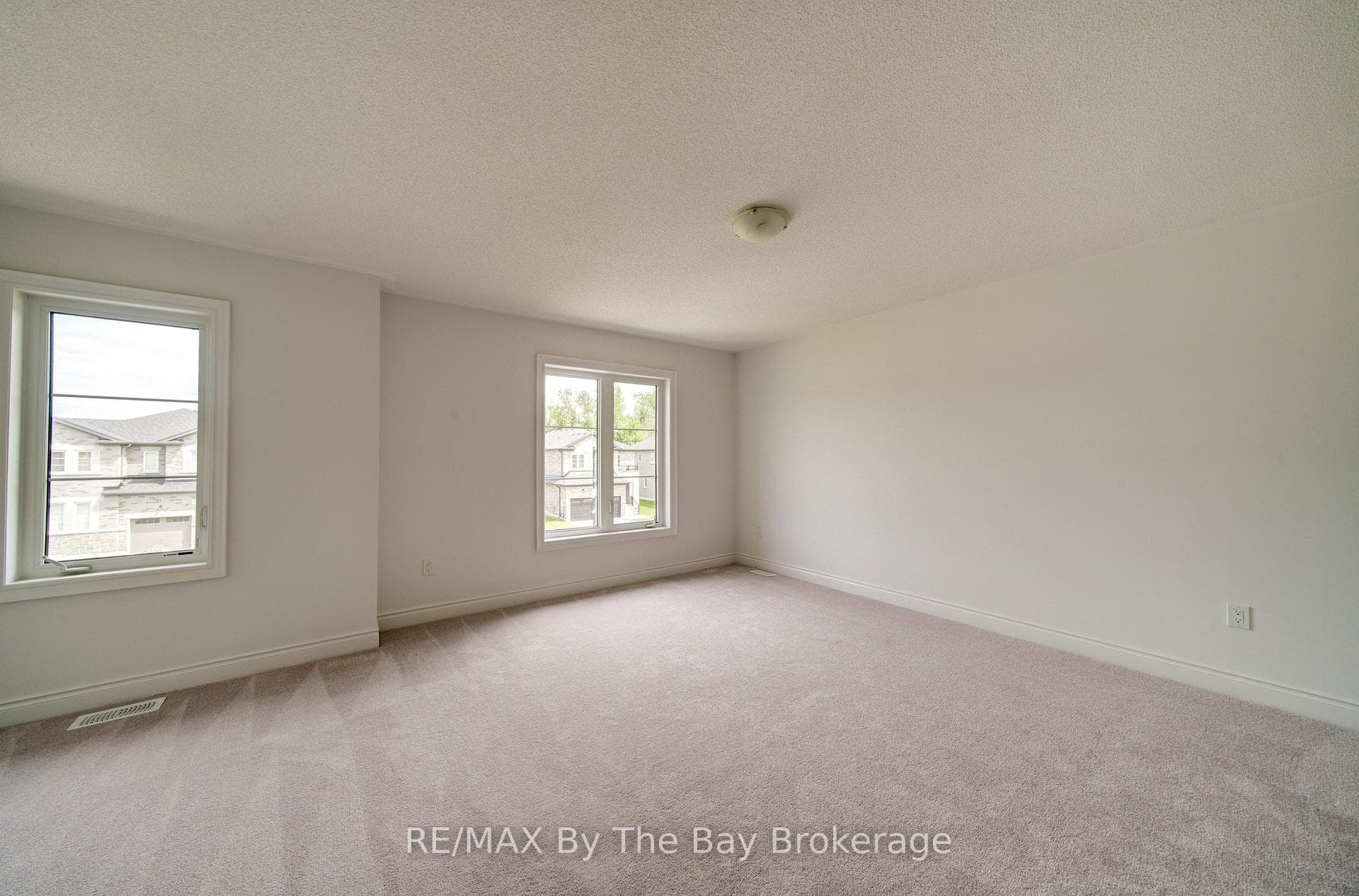 19 Amber Drive photo 25