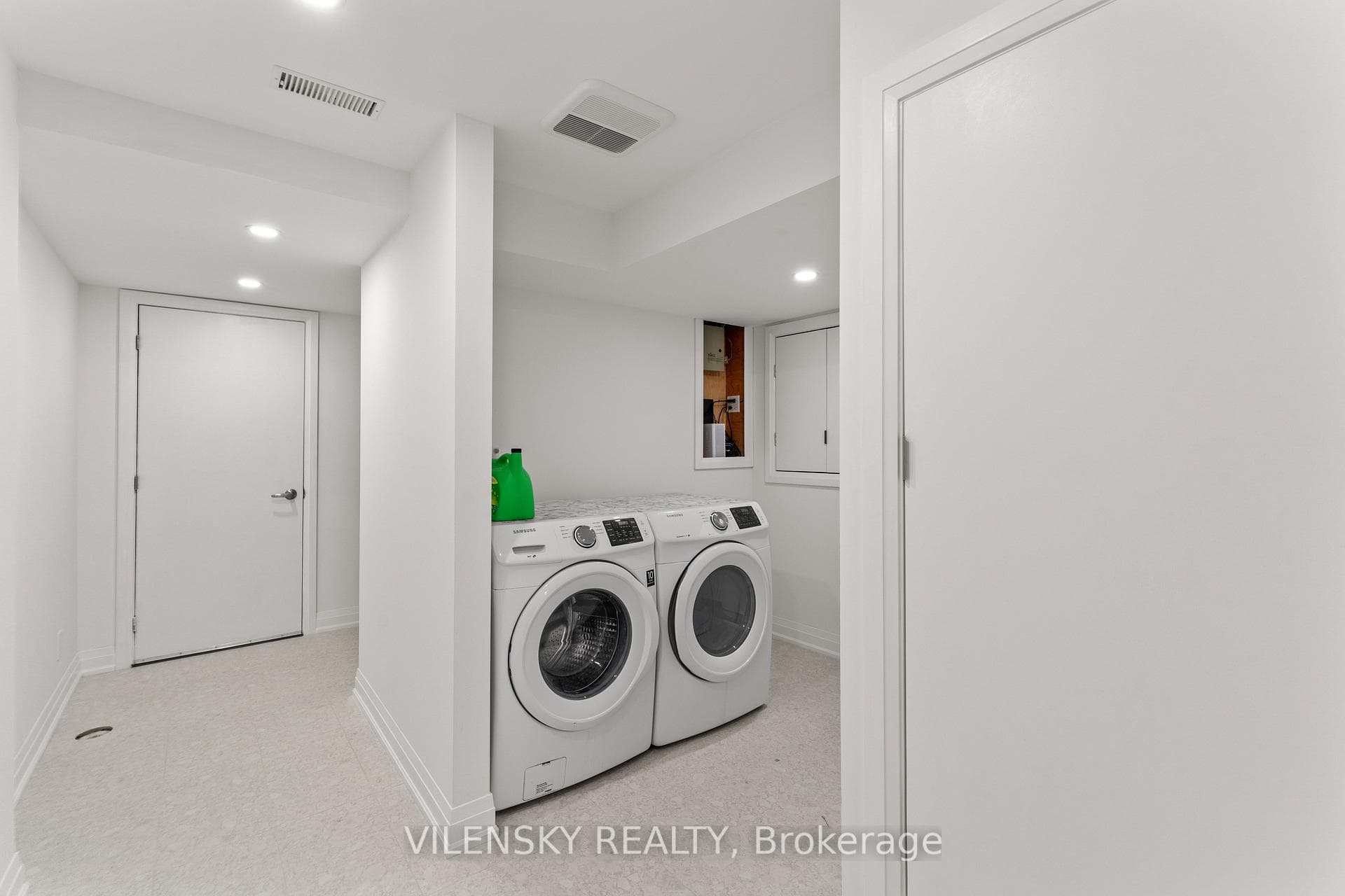 40 Mosswood Road photo 35
