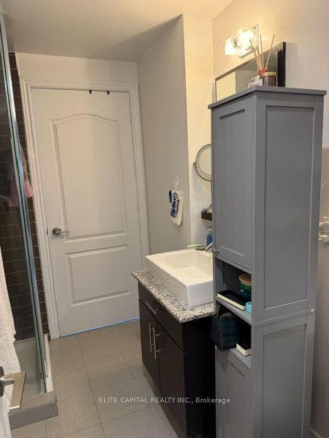 2756 OLD LESLIE Street Unit 1116 photo 12