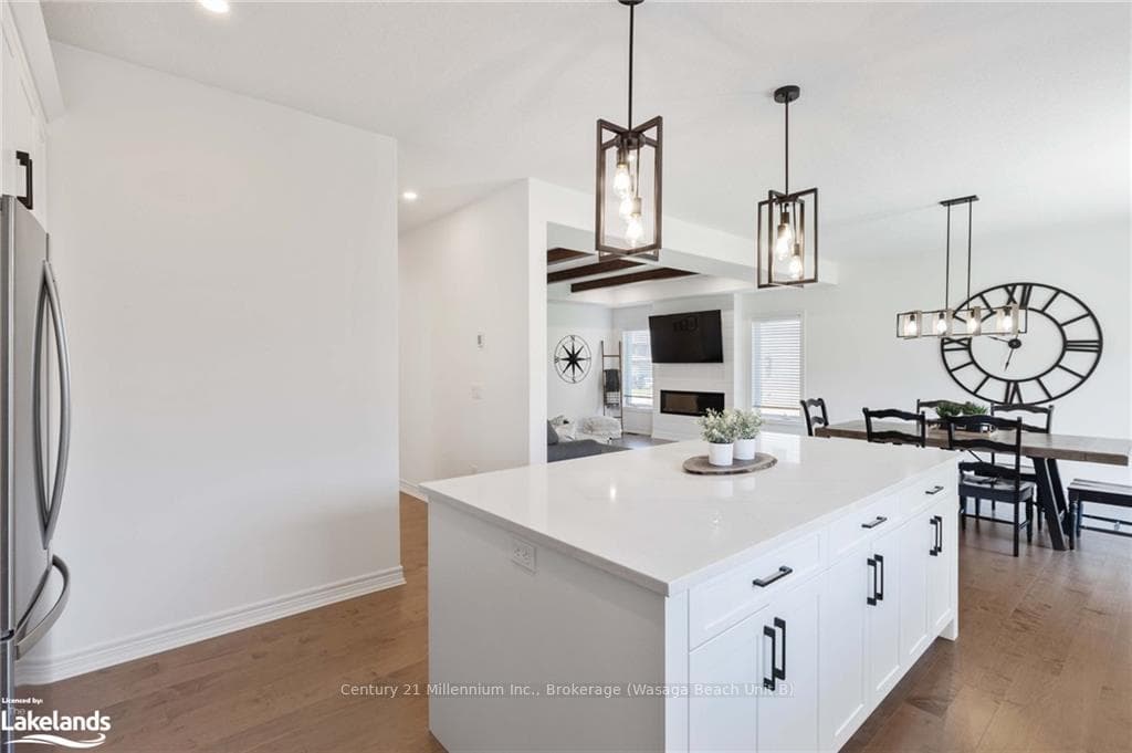 135 PLEWES Drive photo 16