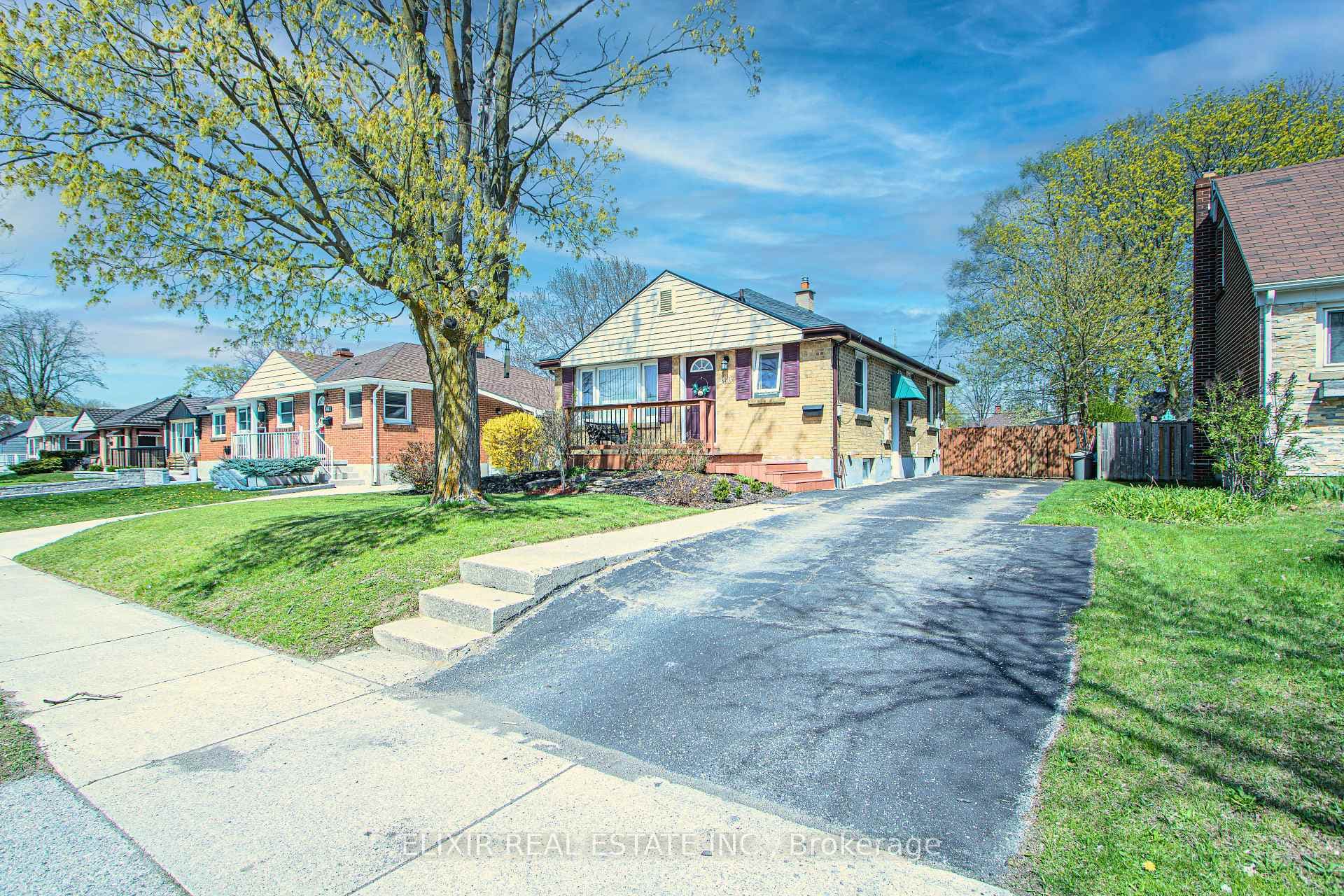 360 HALE Street photo 2