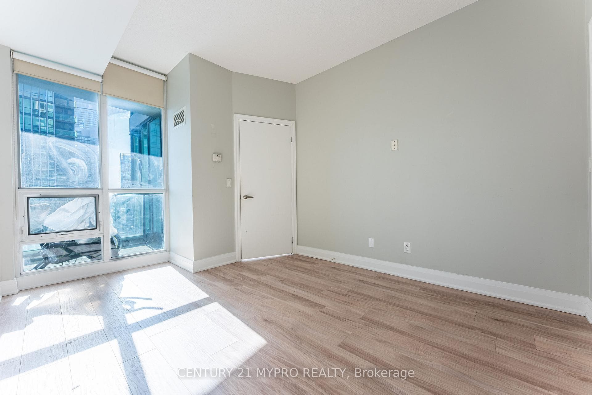 16 Yonge Street Unit 3001 photo 13