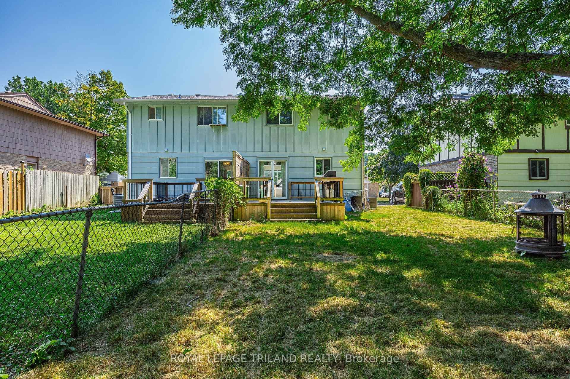 1767 Aldersbrook Road photo 23