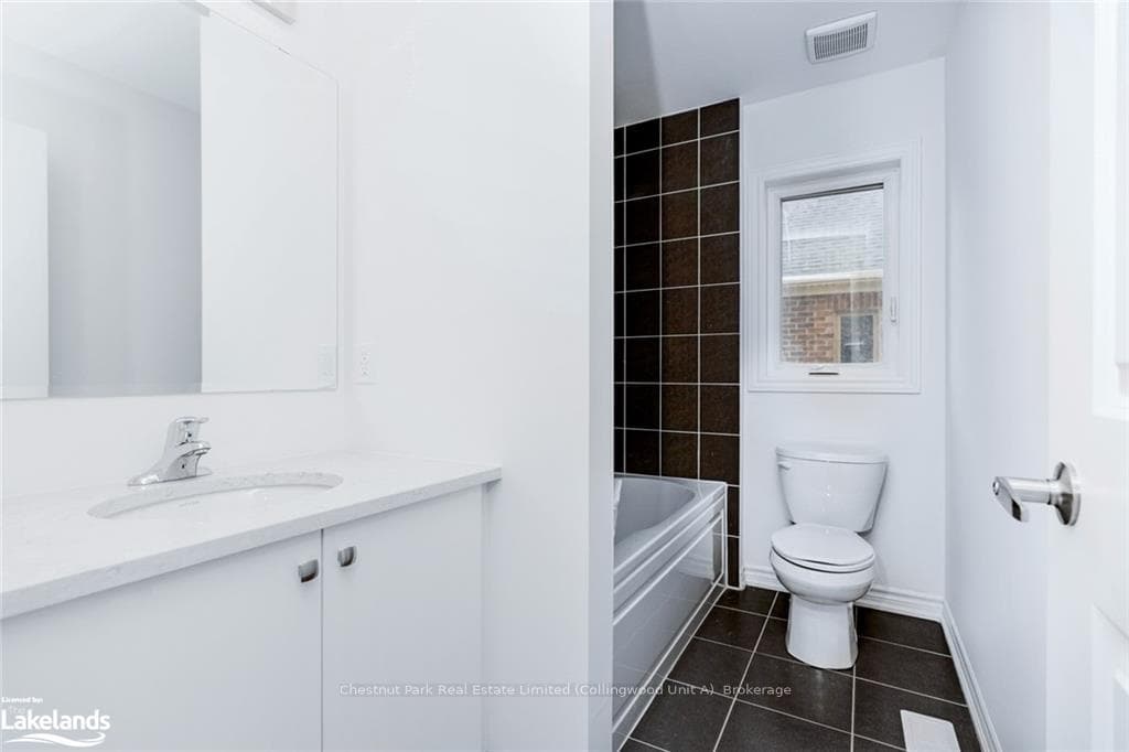 244 DUNCAN Street photo 20