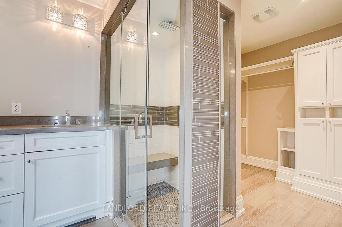 88 Princess Anne Crescent photo 31