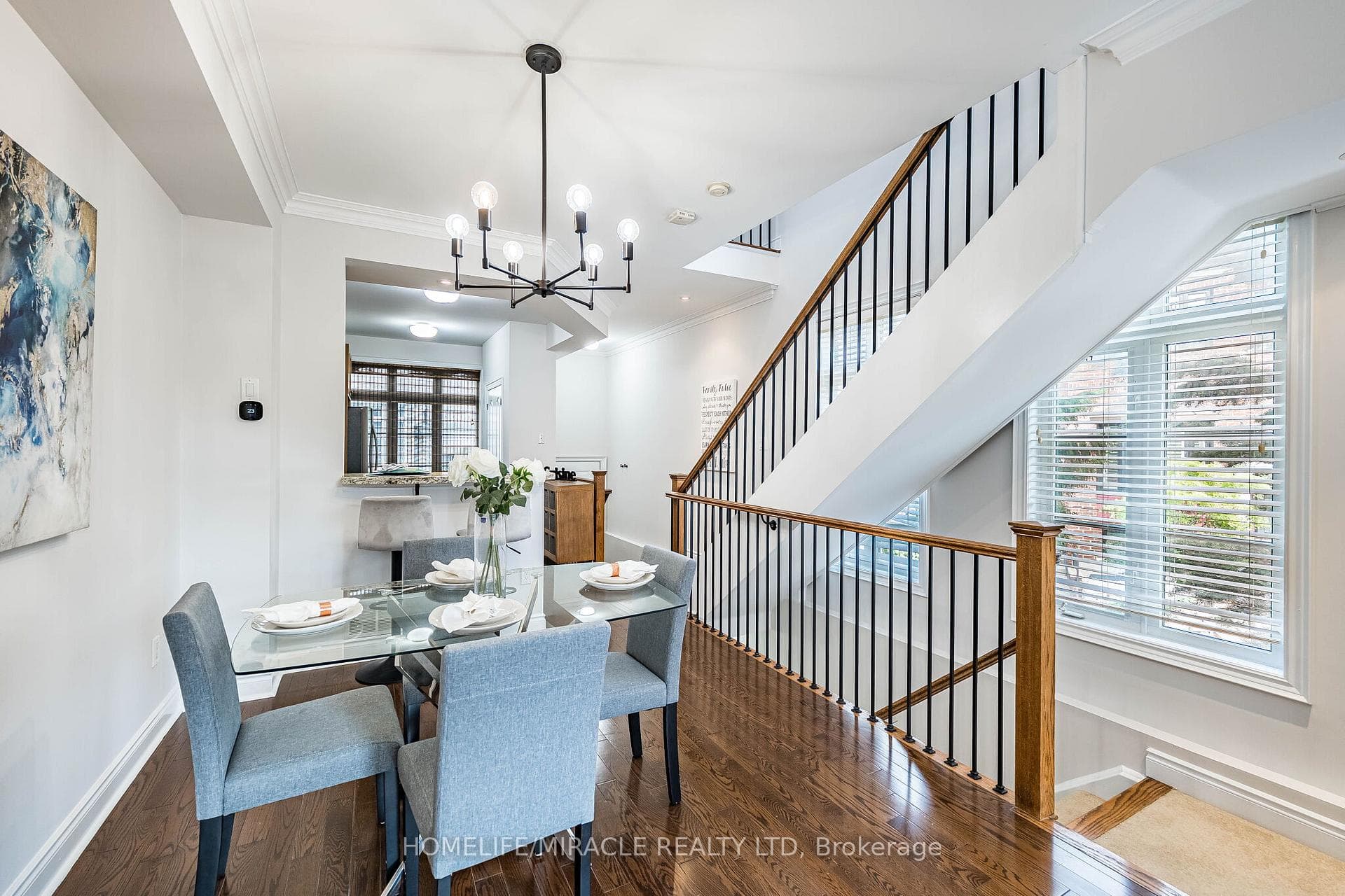 265 Van Dusen Boulevard Unit 1 photo 9