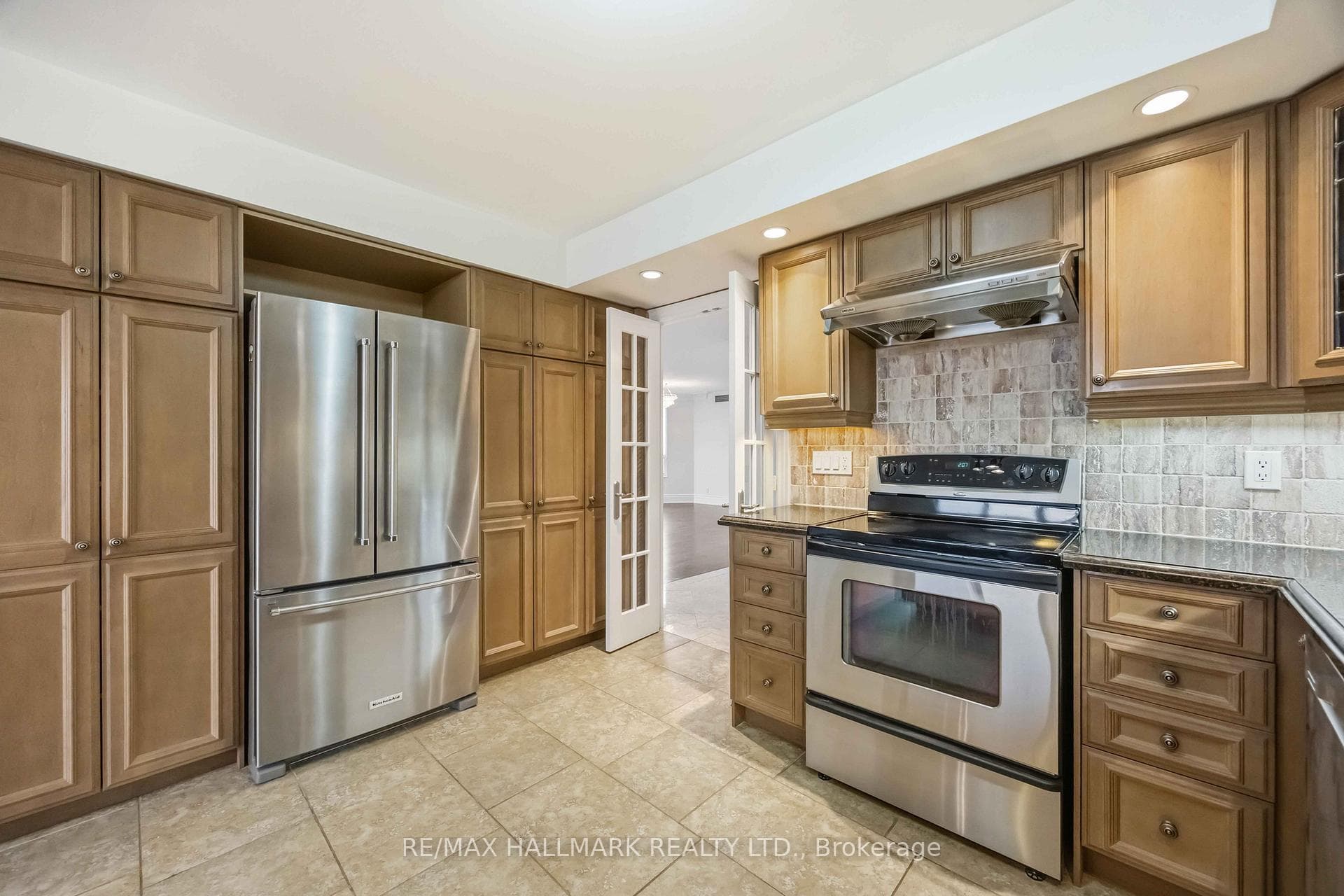 80 Harrison Garden Boulevard Unit 1821 photo 13