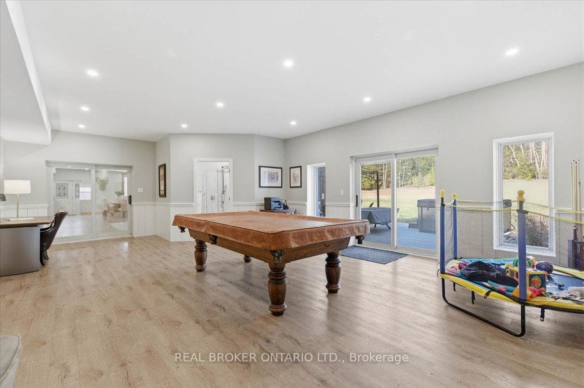 4589 WATSON Road photo 28