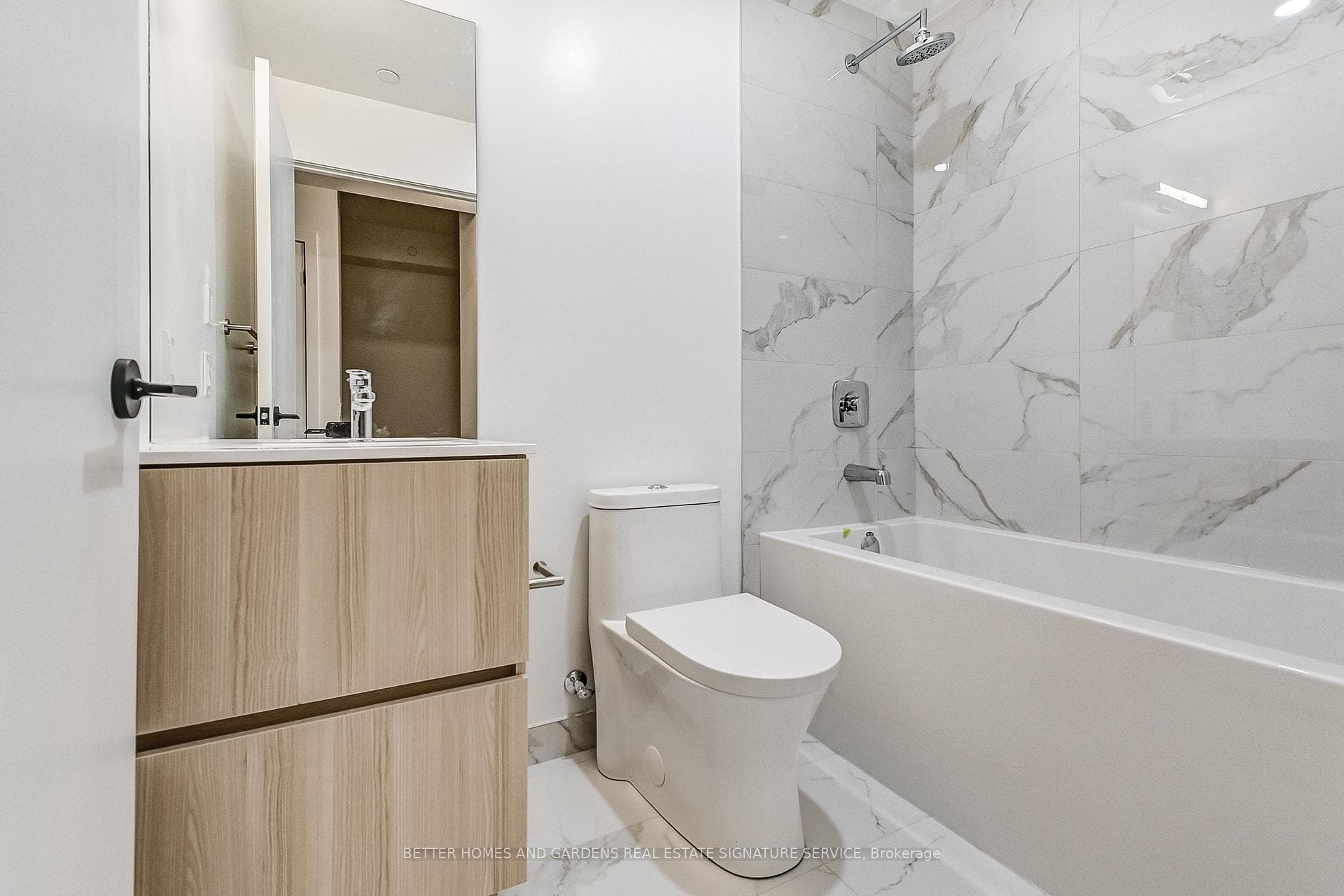 220 Missinnihe Way Unit 515 photo 6