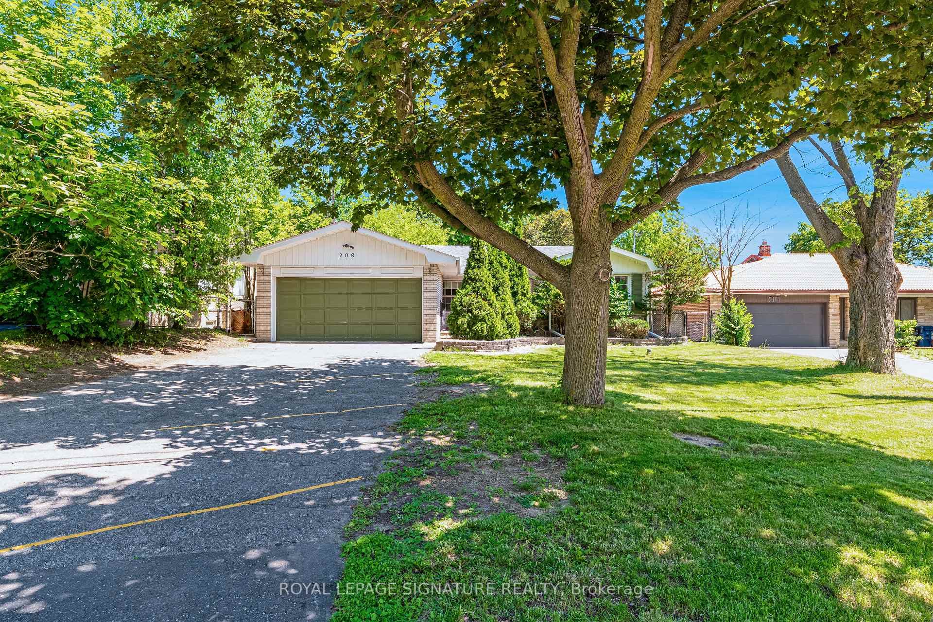 209 Burbank Drive photo 1