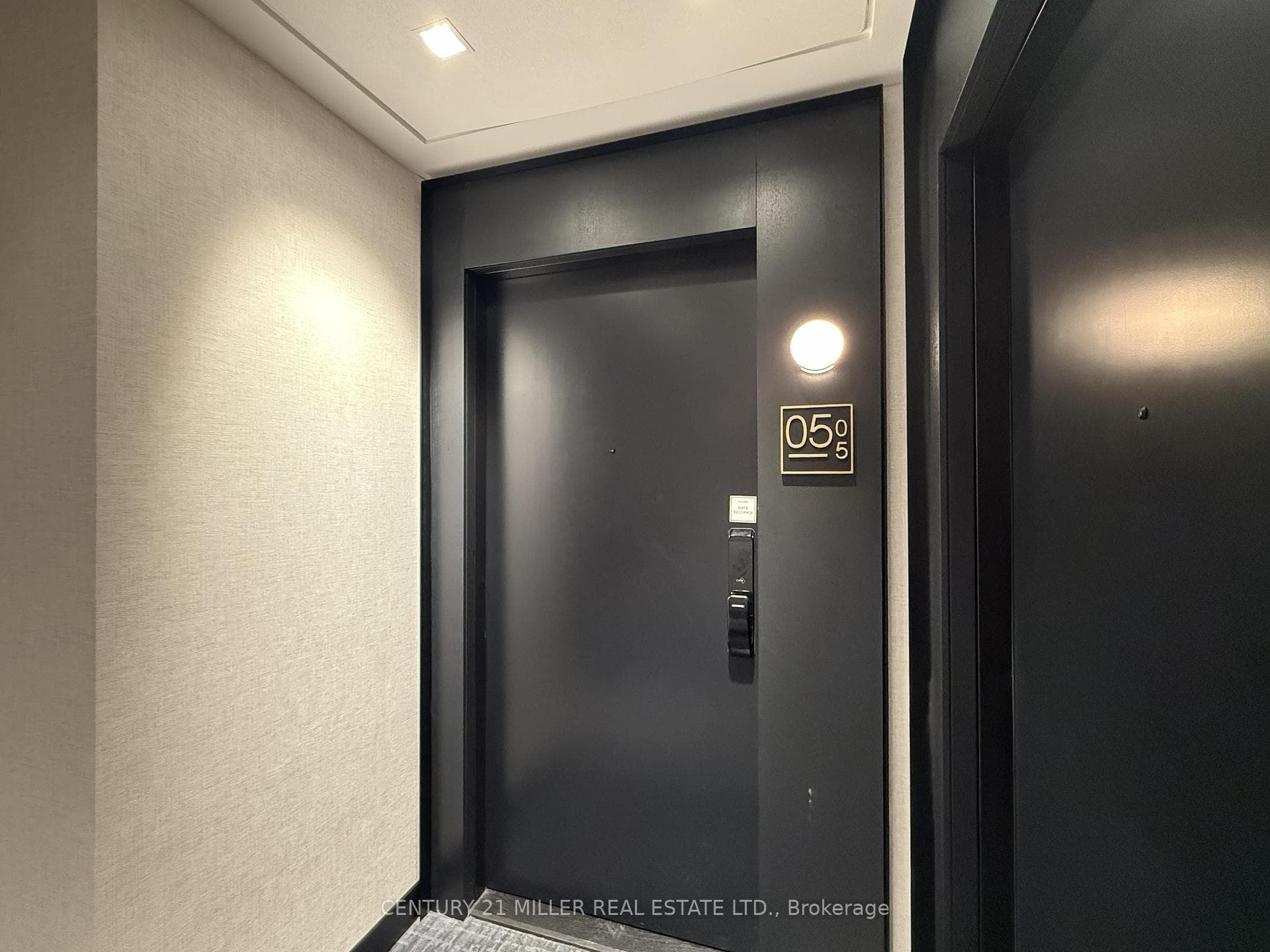 3220 William Coltson Avenue Unit 505 photo 3