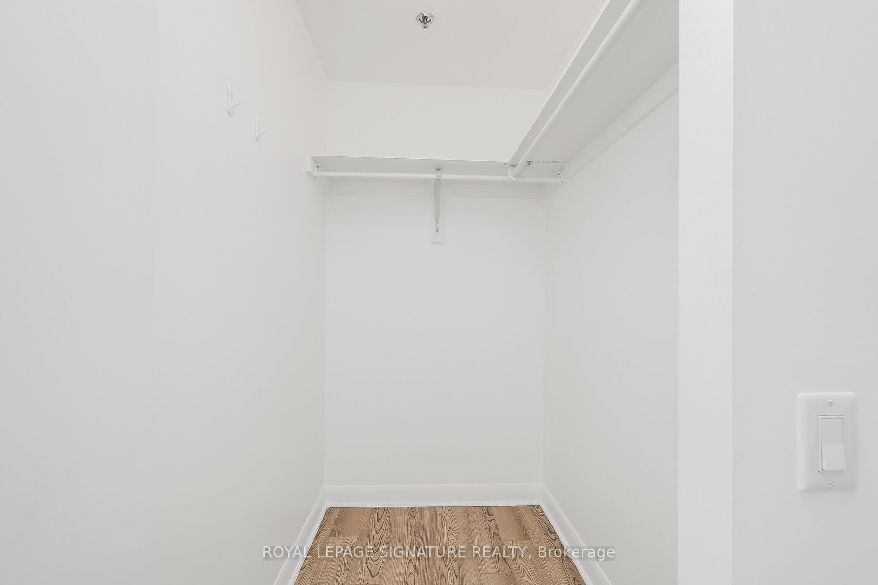 375 King Street Unit 1802 photo 16