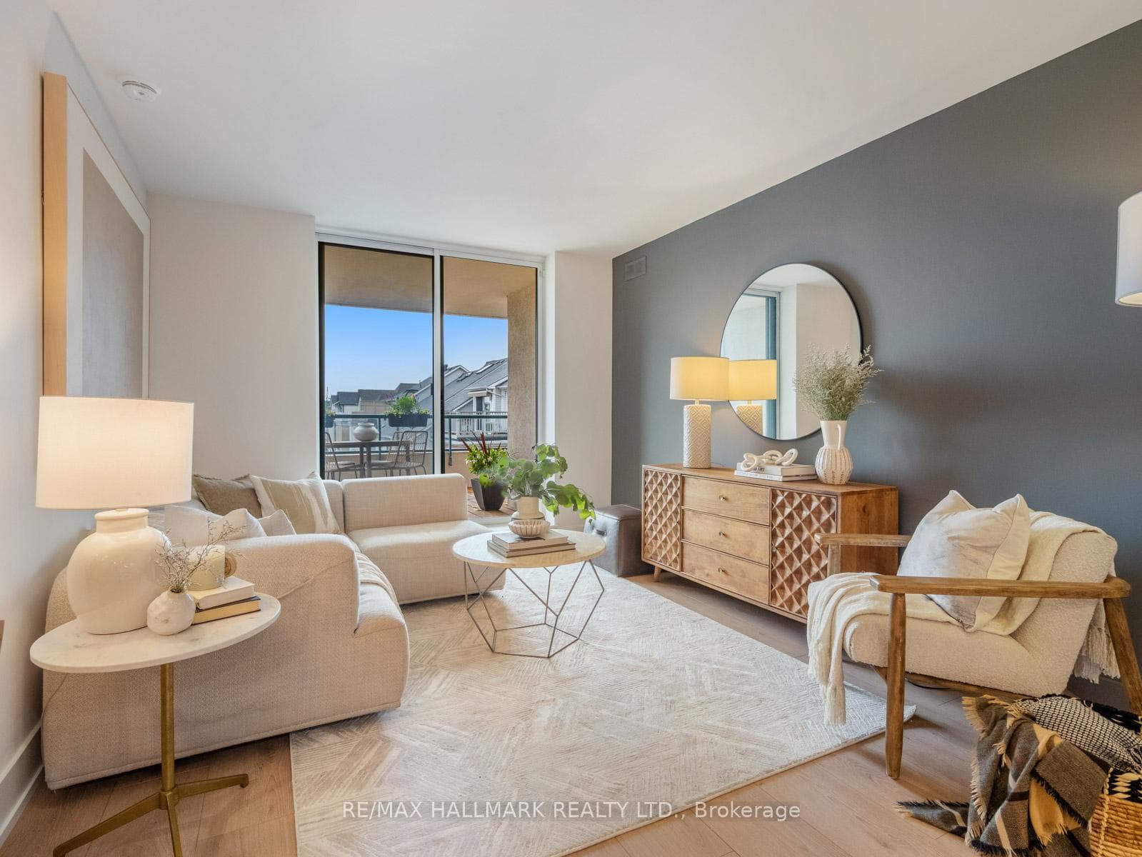 1797 Queen Street Unit 301 photo 11