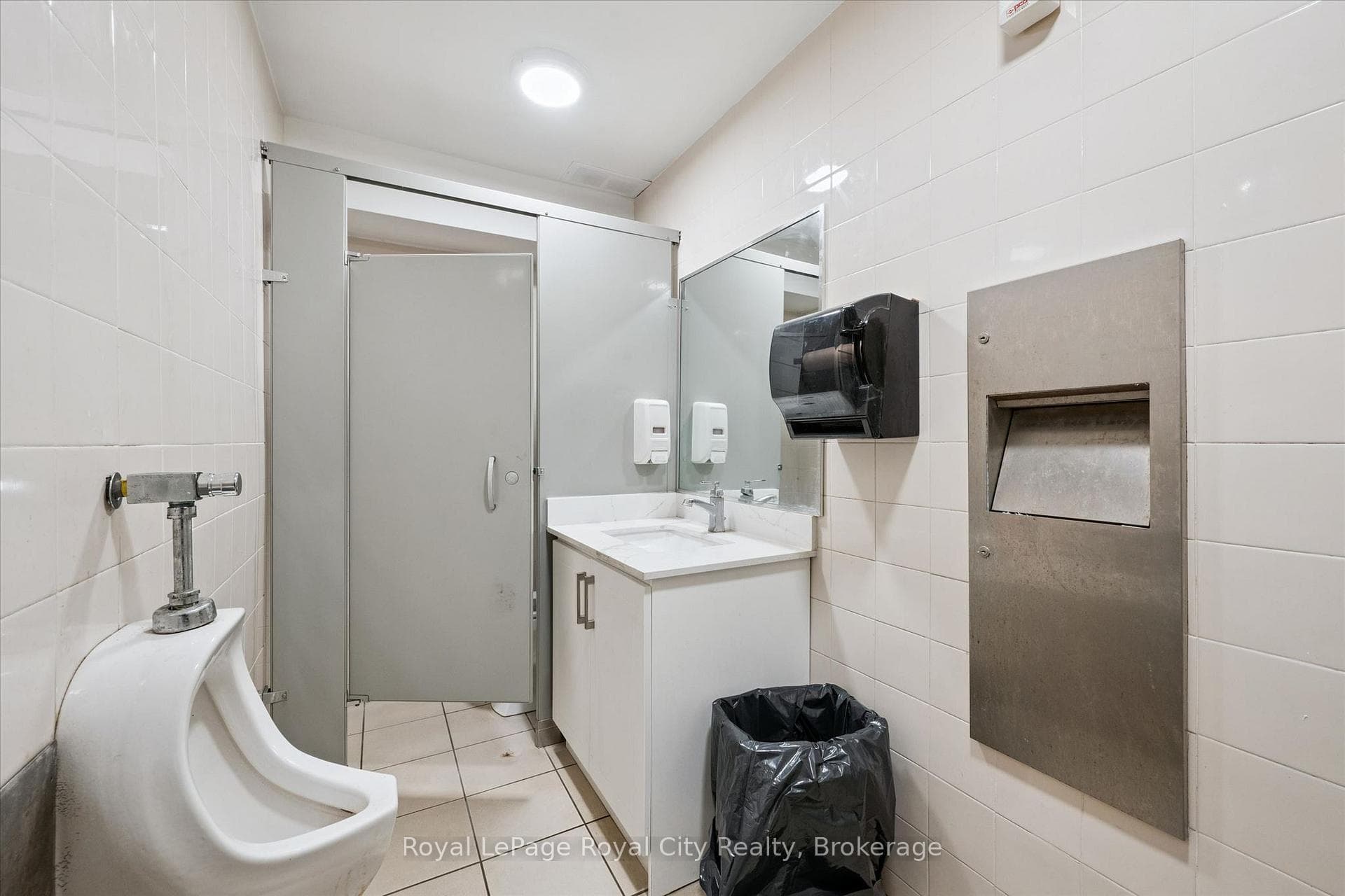 241 Edinburgh Road photo 18