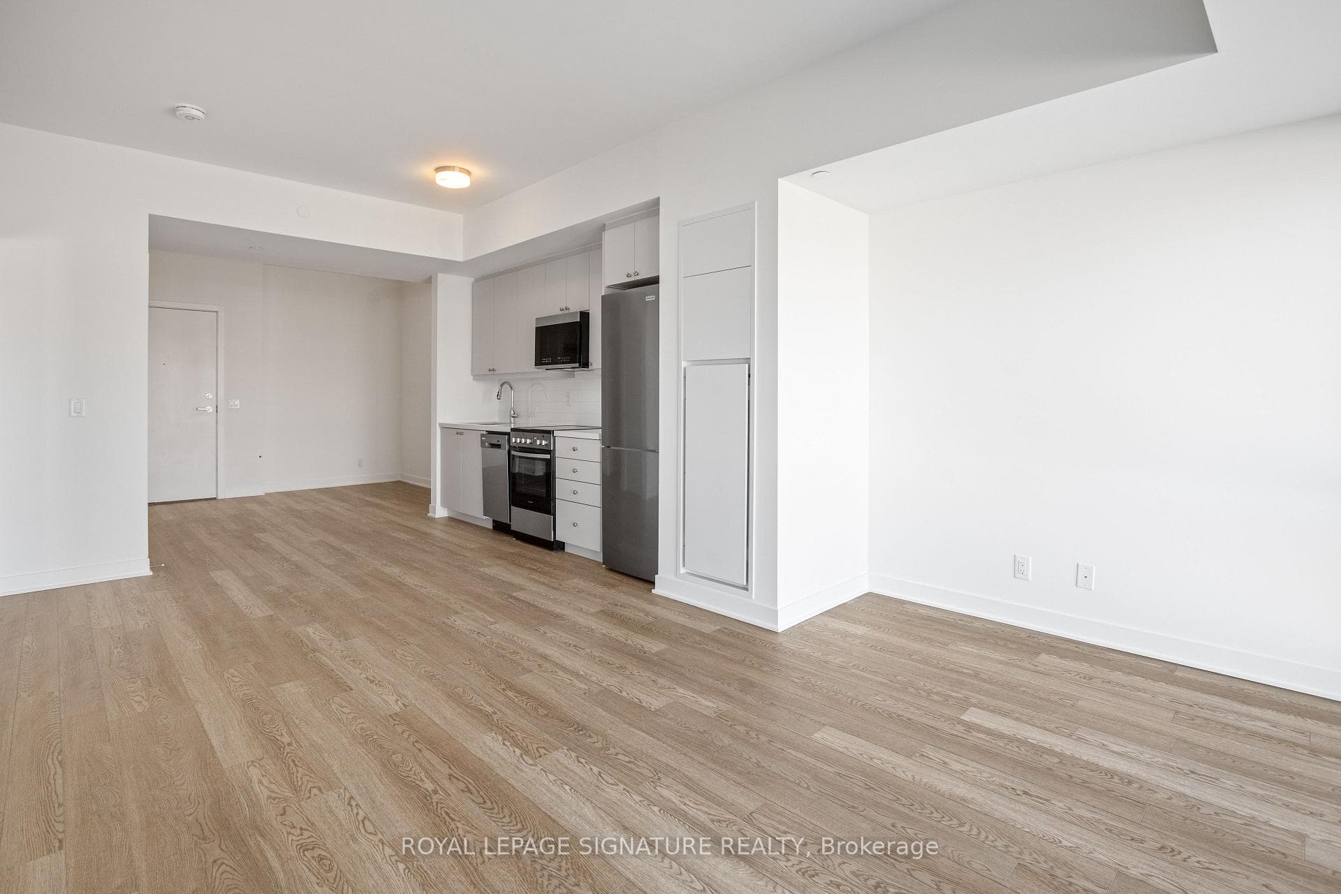 51 Clarington Boulevard Unit 416 photo 14