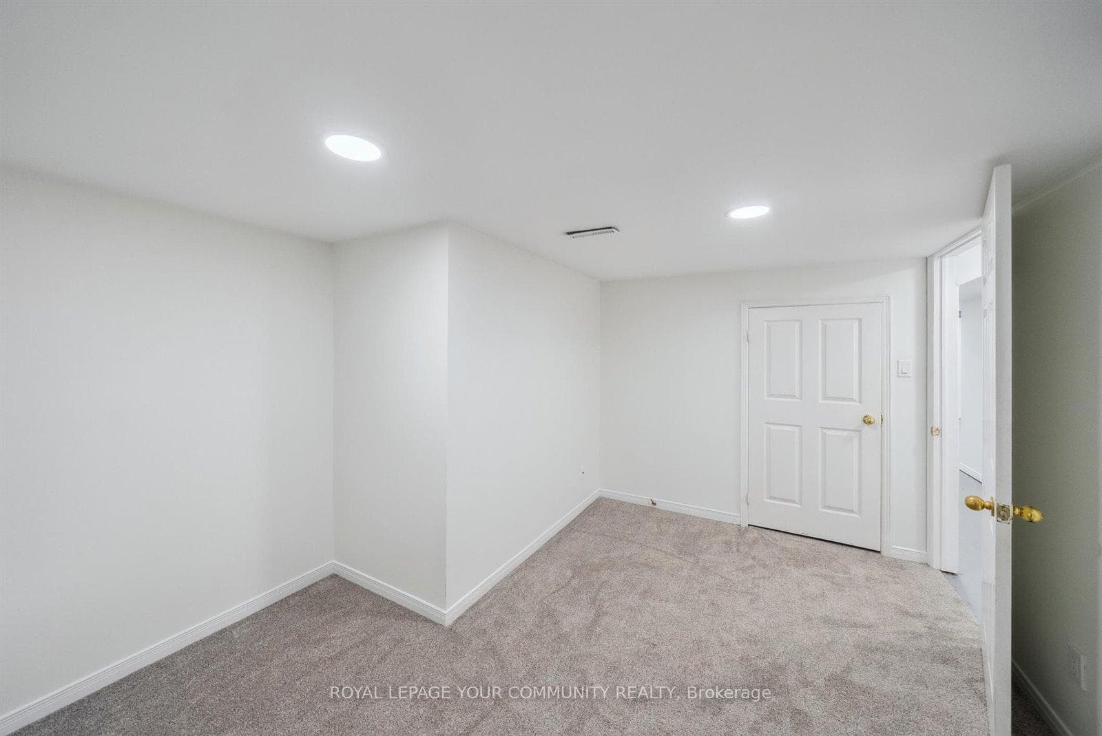 90 Tangreen Circle photo 34
