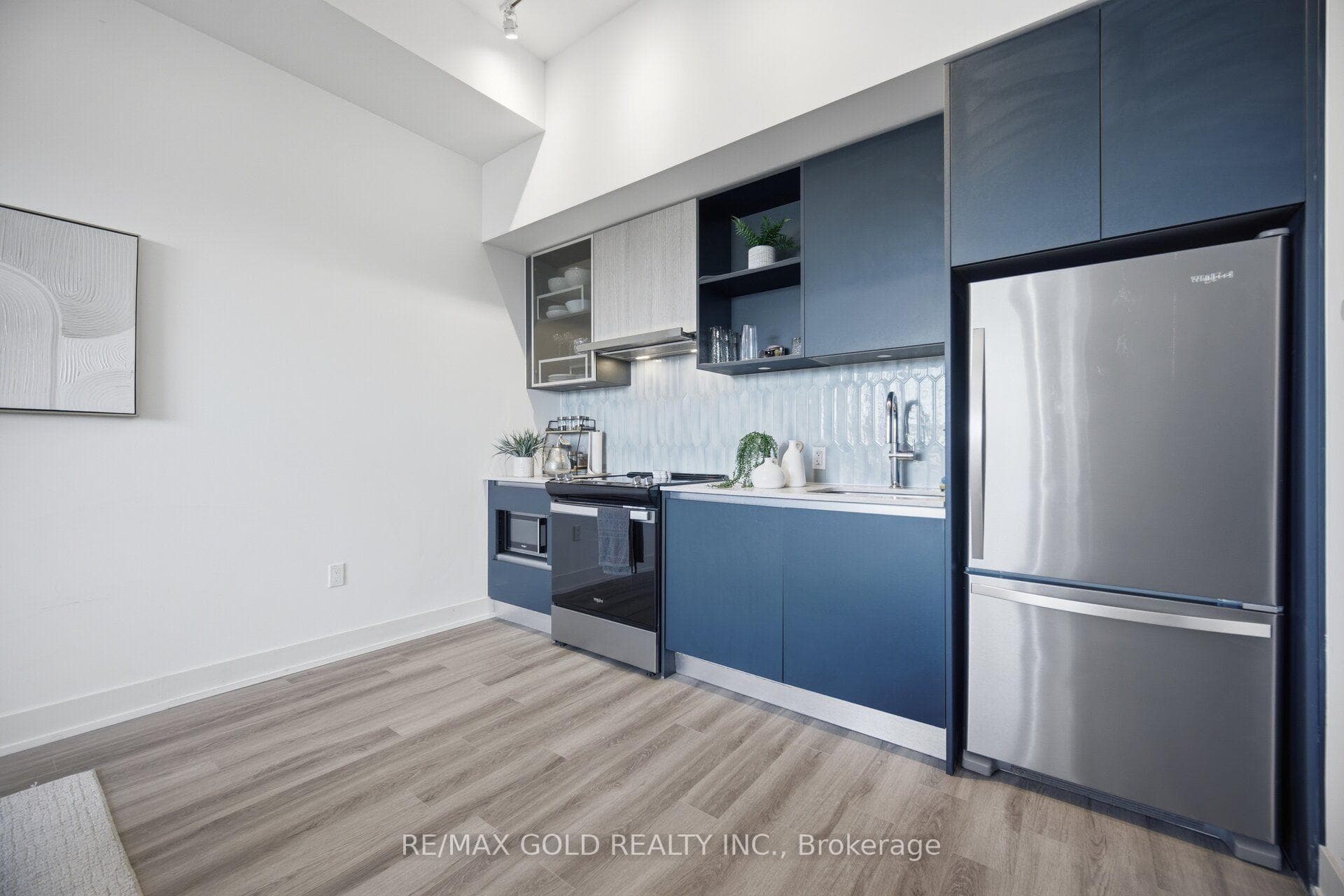 395 Dundas Street Unit 243 photo 13