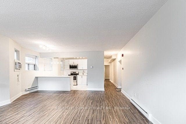 82 Maitland Street Unit 1 photo 9