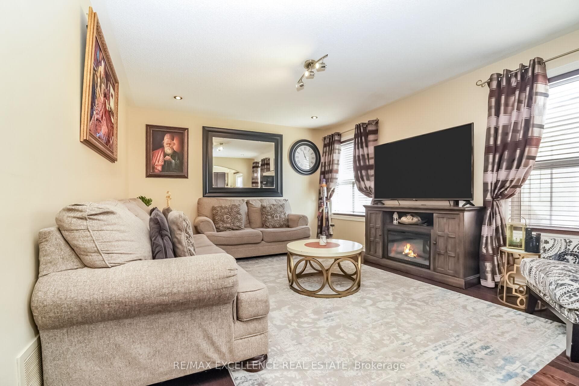 78 Brentcliff Drive photo 9