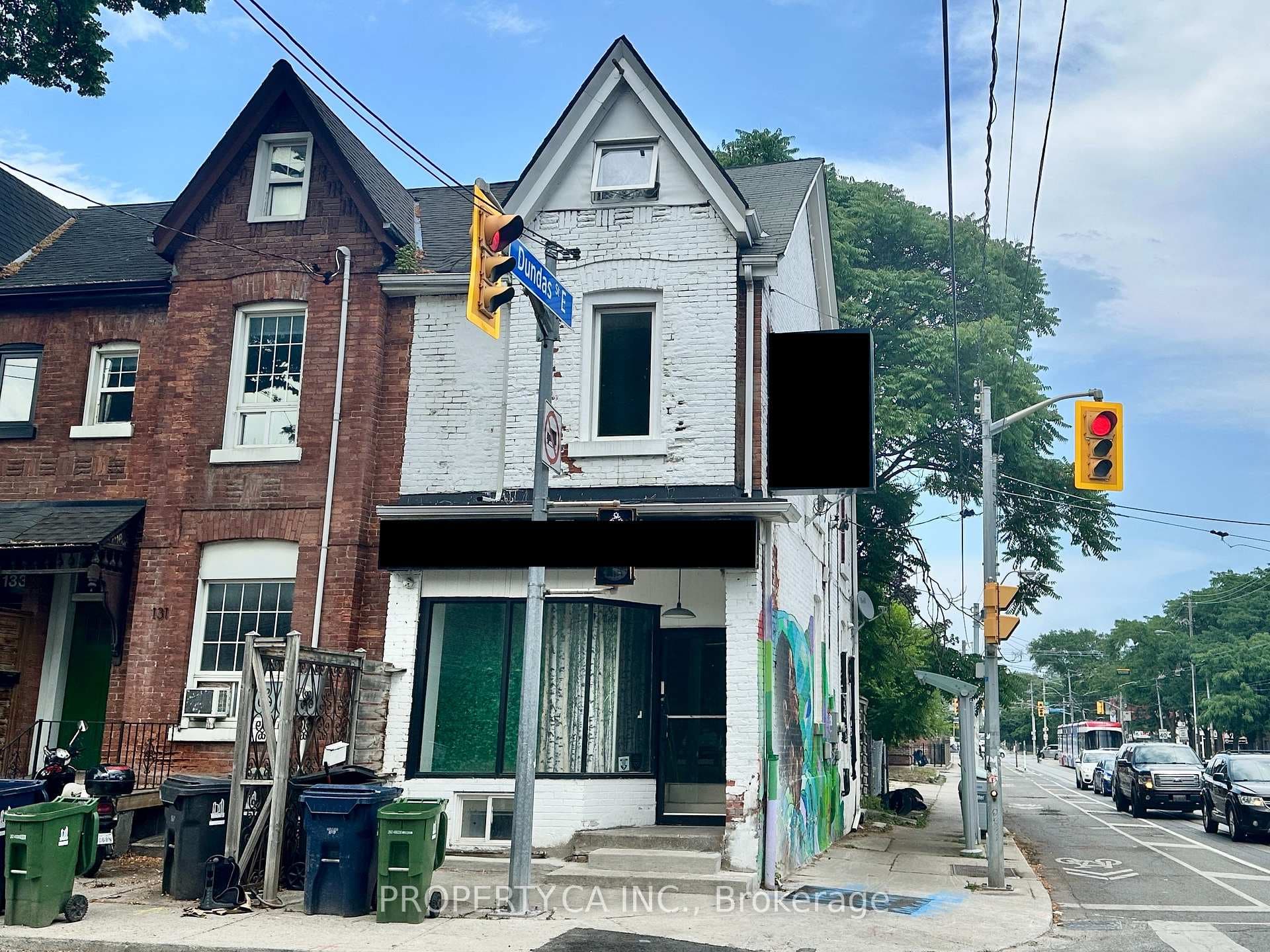 129 Munro Street Unit Upper photo 1