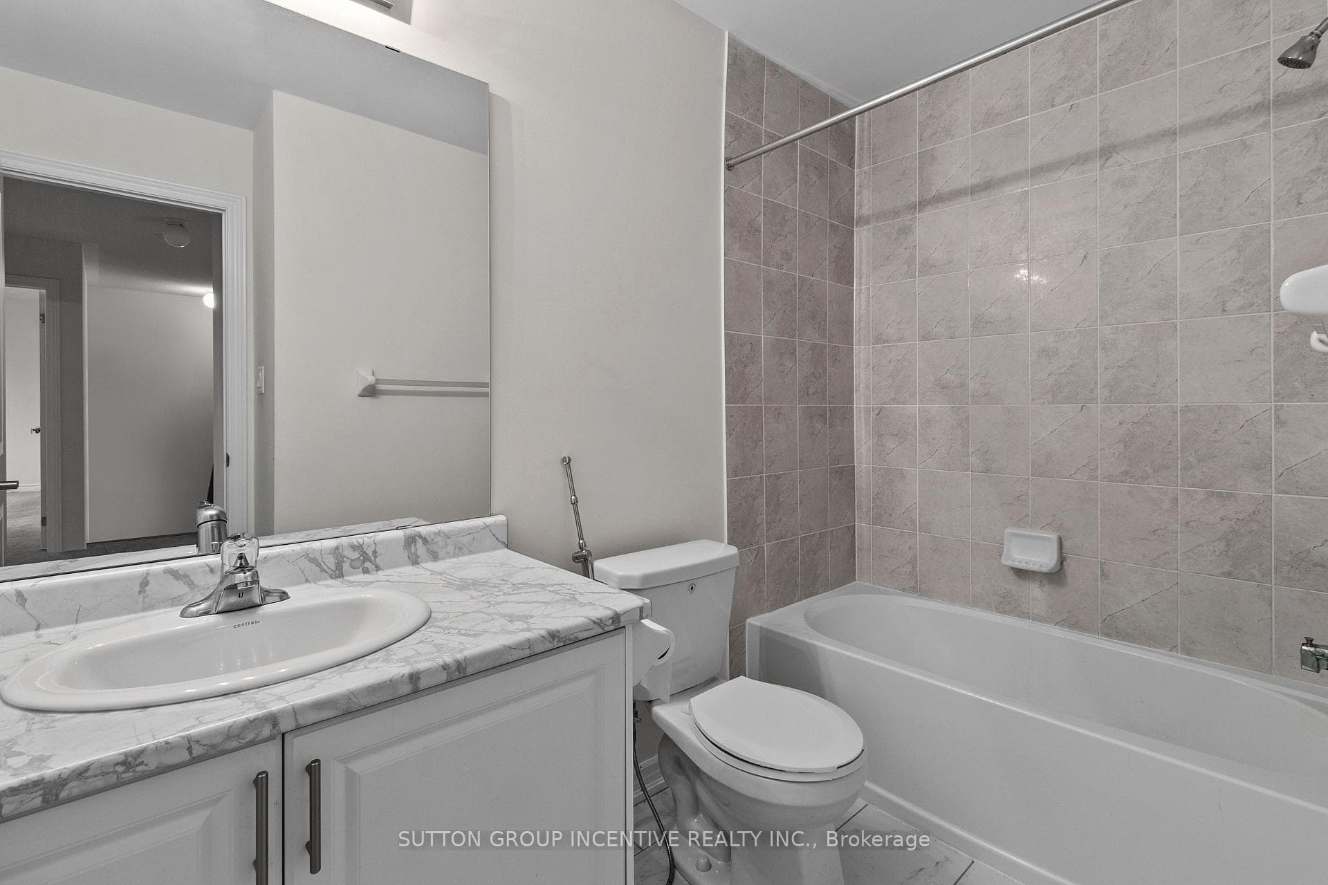 31 Bianca Crescent photo 22