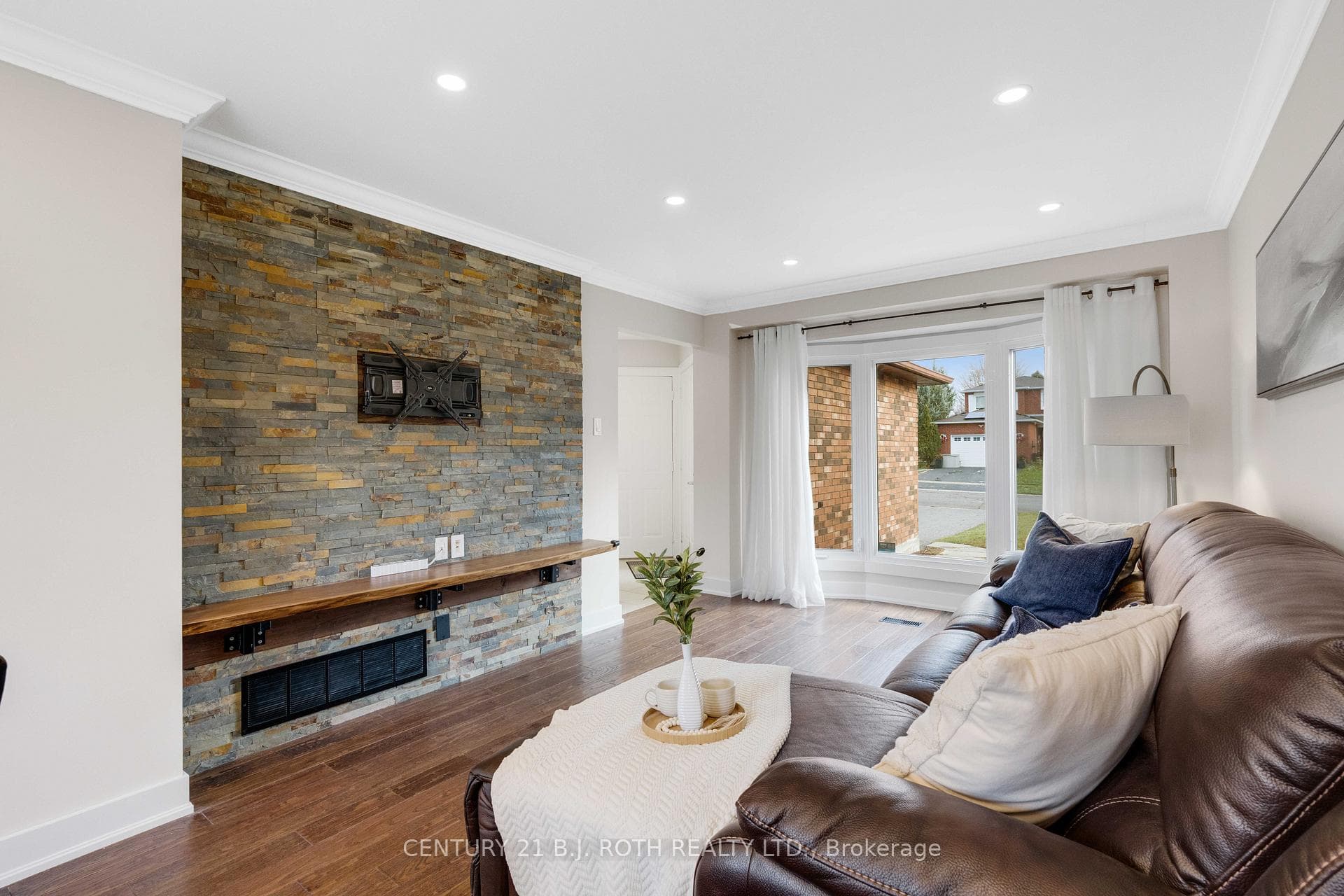 36 Carr Drive photo 9