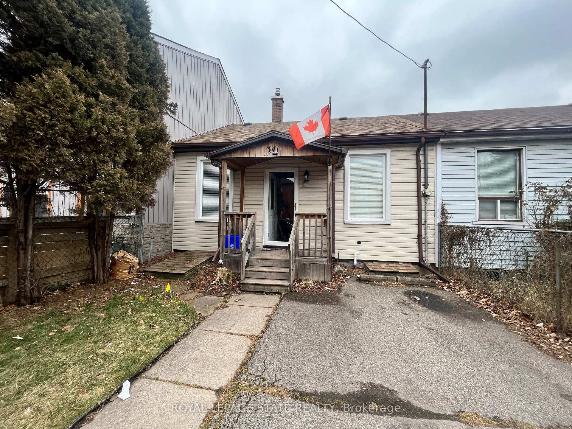341 Hughson Street photo 1