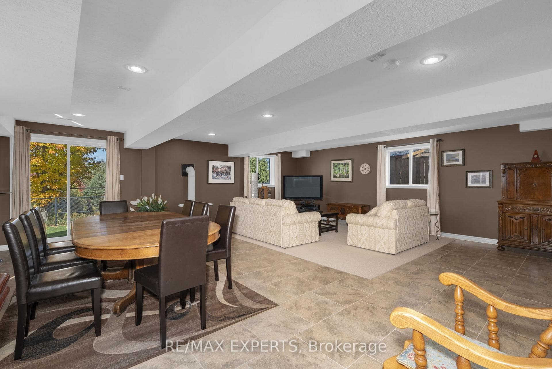 317 Gooseberry Street photo 30