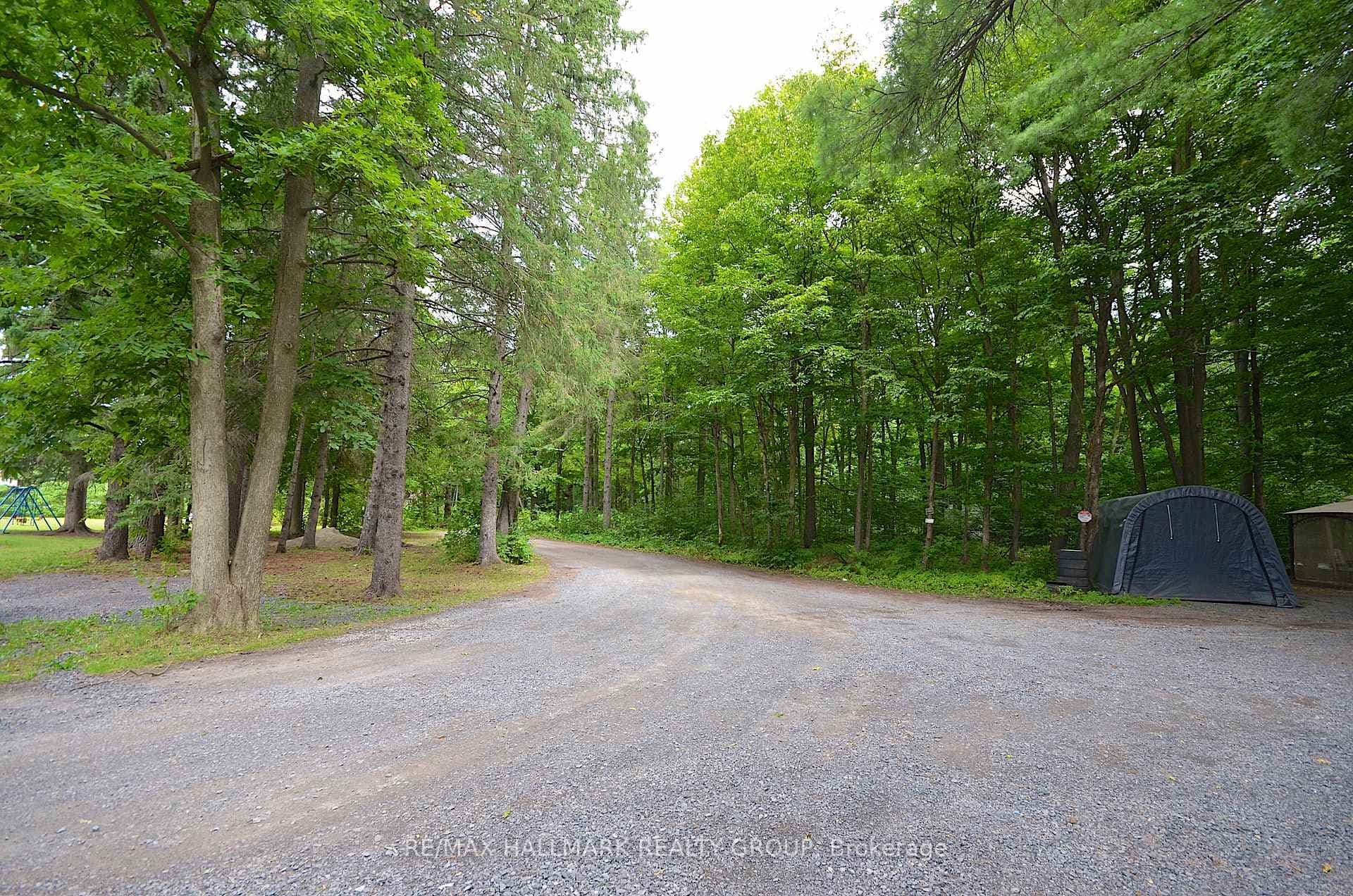 1675 Dunning Road photo 34