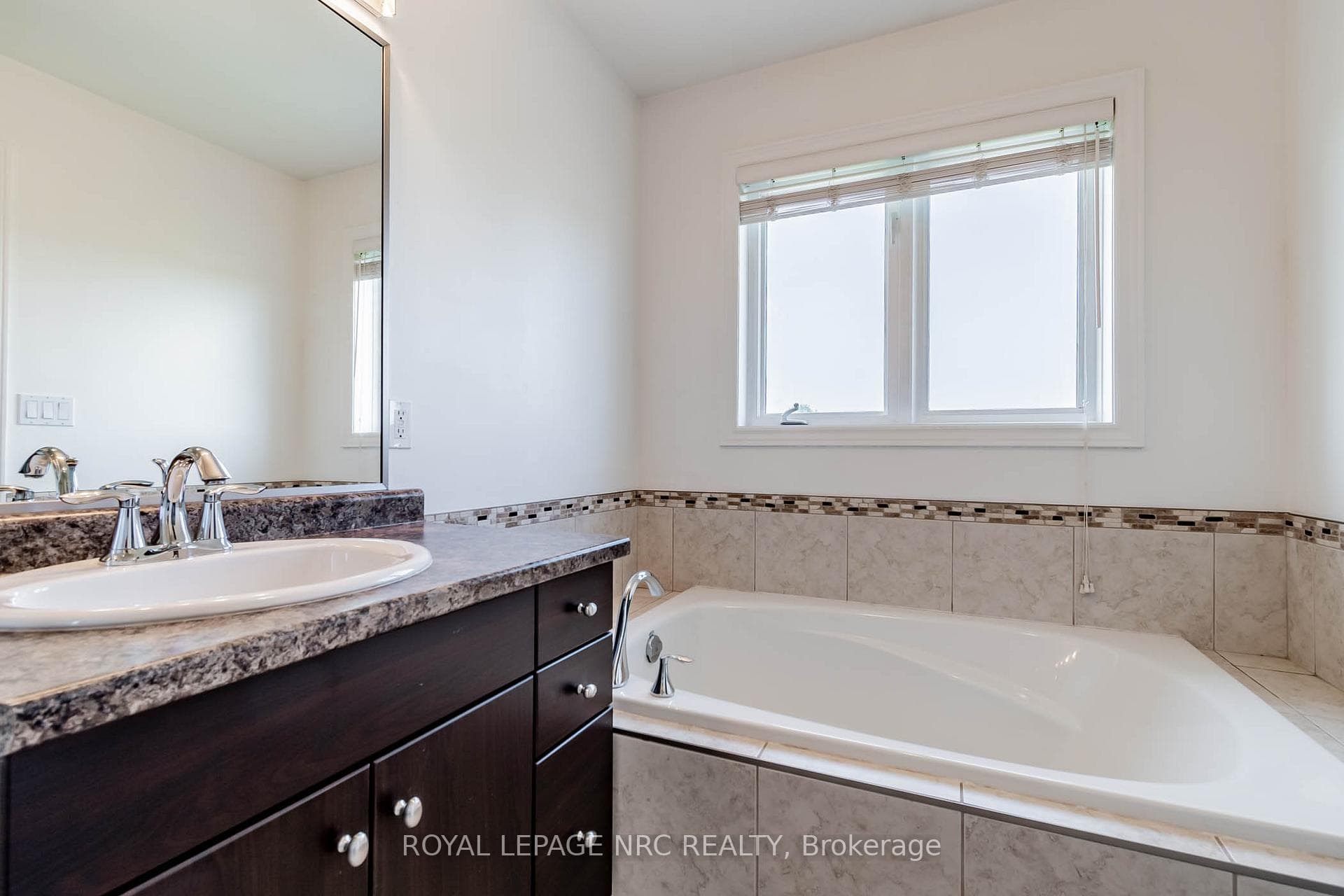 57 Videl Crescent photo 27