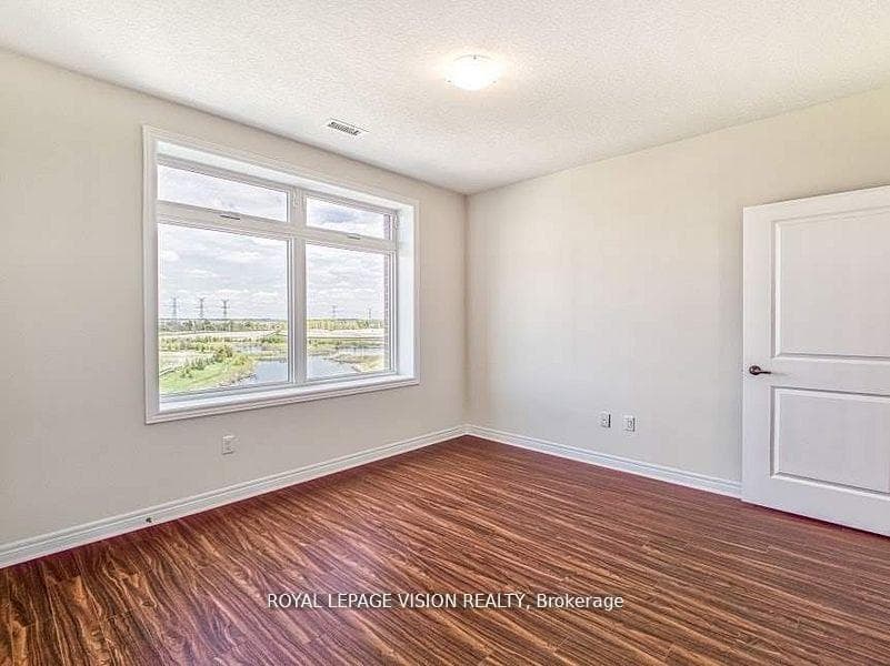 39 New Delhi Drive Unit 605 photo 5