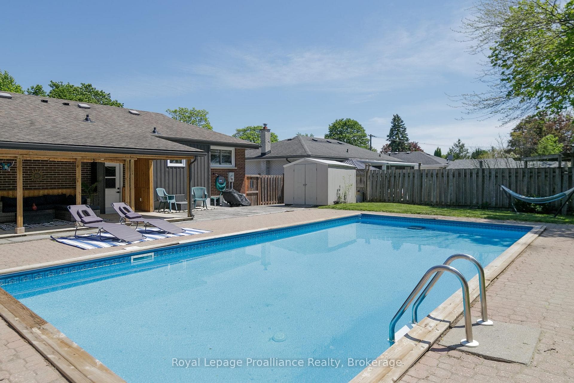 112 Prospect Hill photo 31