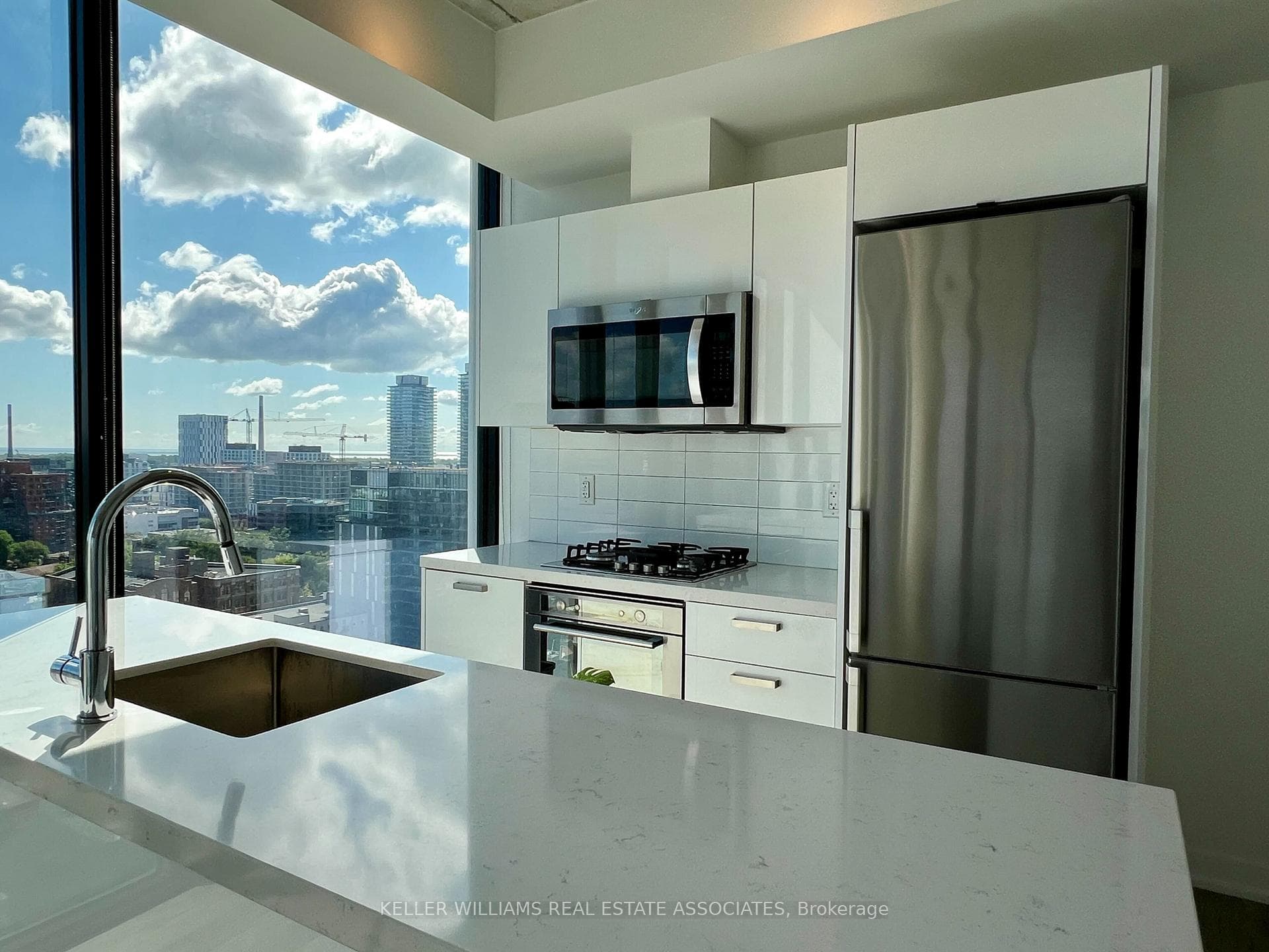 55 Ontario Street Unit 1703 photo 11