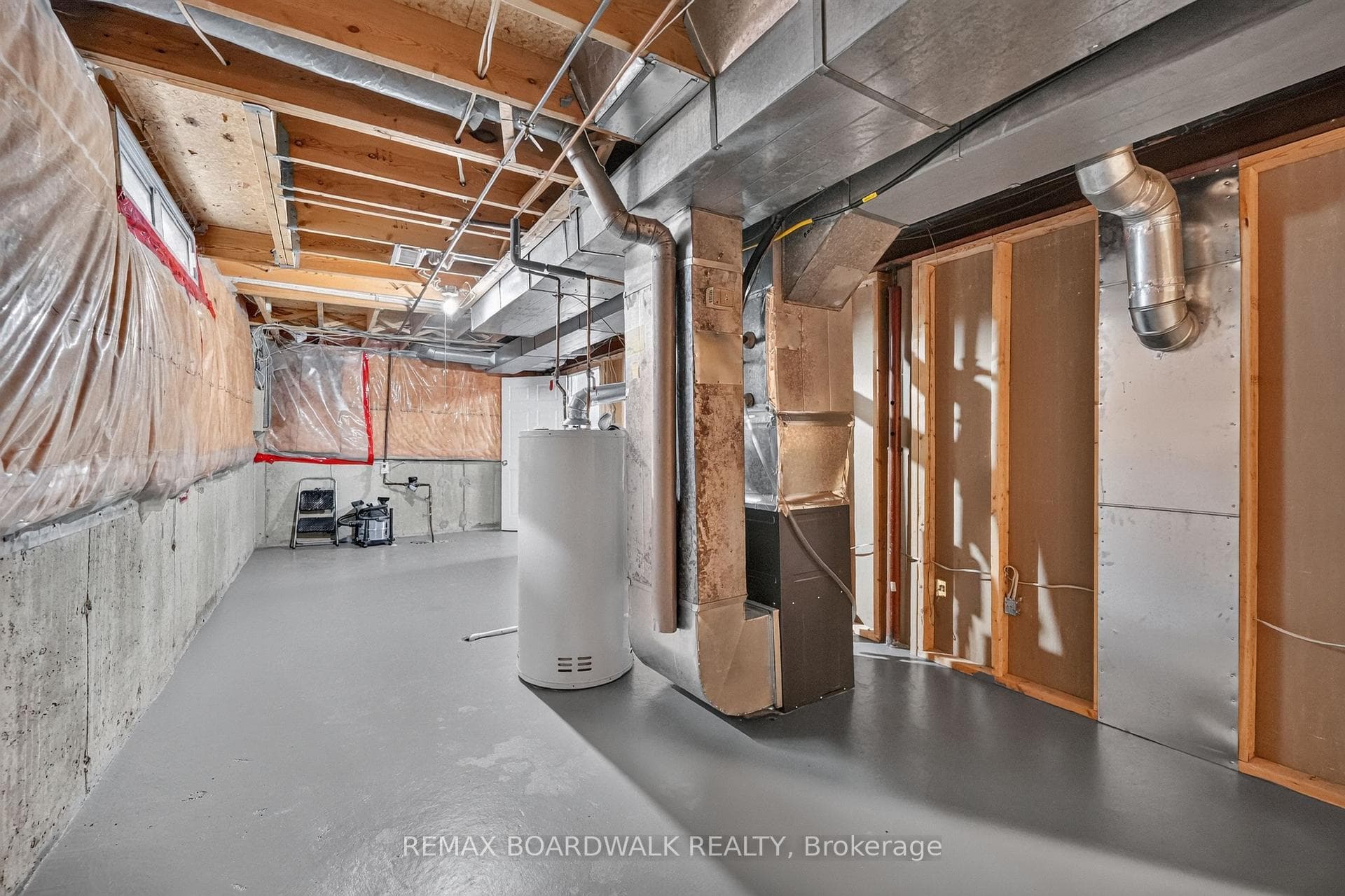 Abundance of possibilities for this unused space