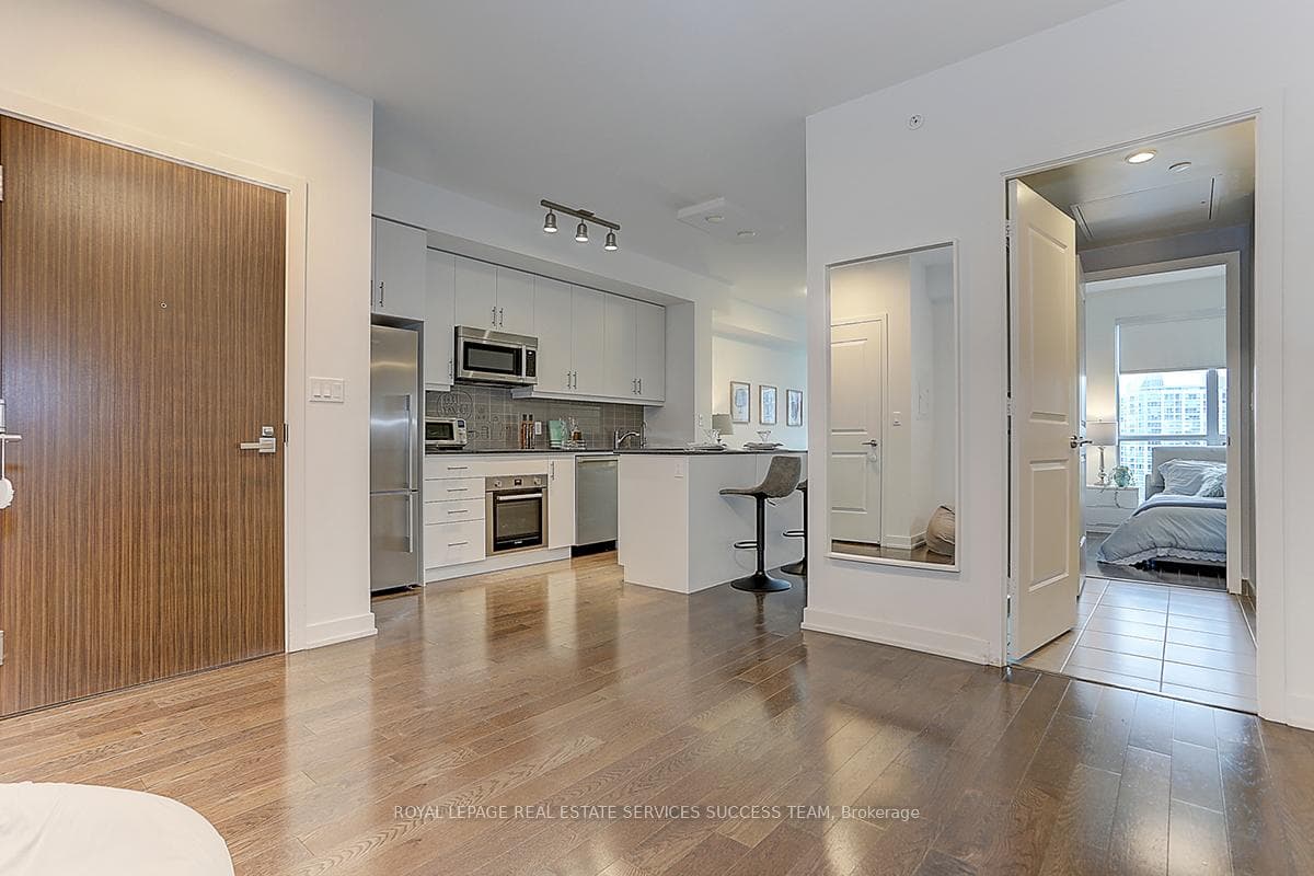 1 The Esplanade Street Unit 2609 photo 9