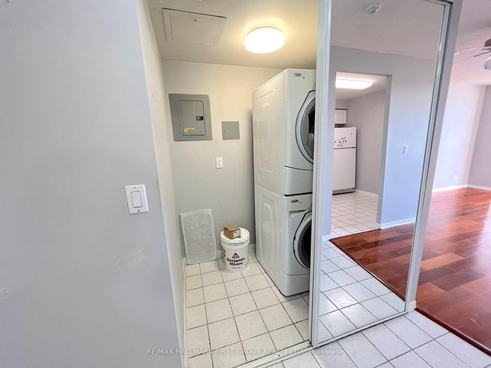 1000 The Esplanade Road Unit 1114 photo 23
