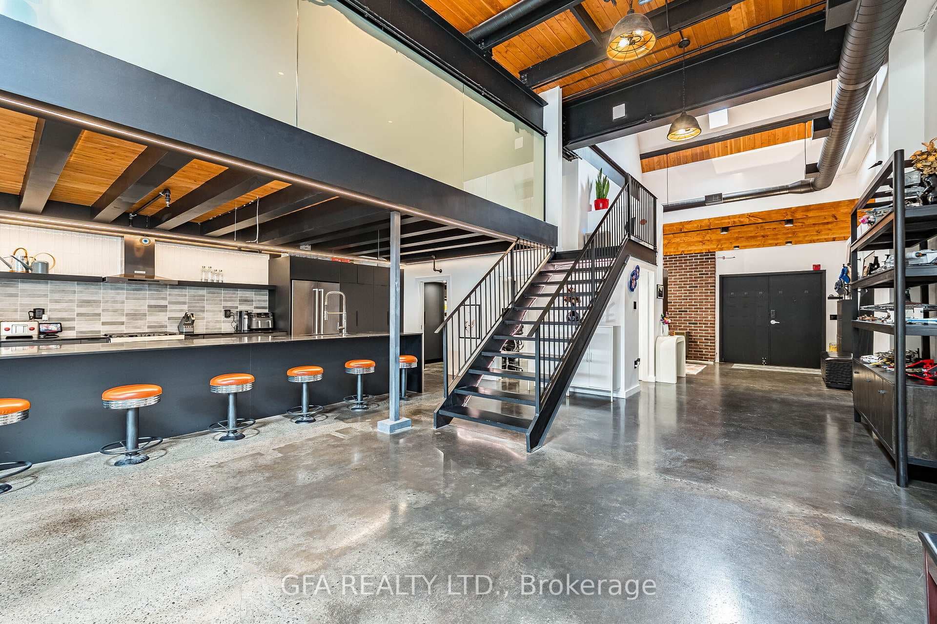 326 Carlaw Avenue Unit 109 photo 11