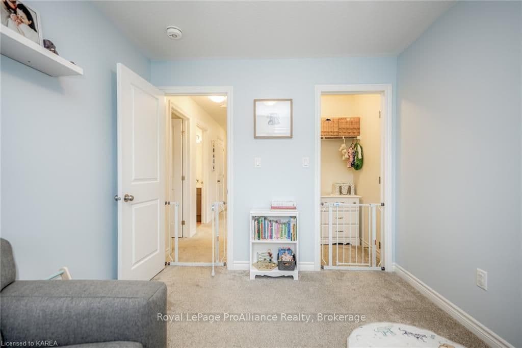 352 GINGER Street photo 37